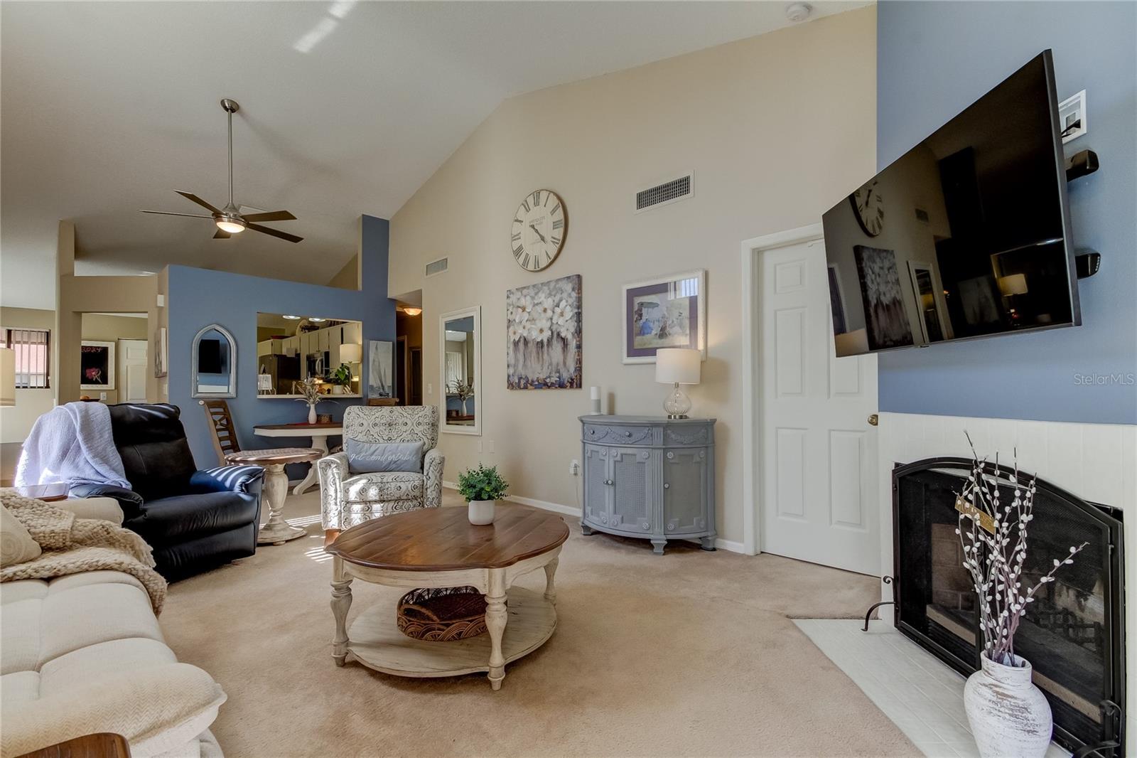 YORKTOWN AT BEACON PLACE - Residential