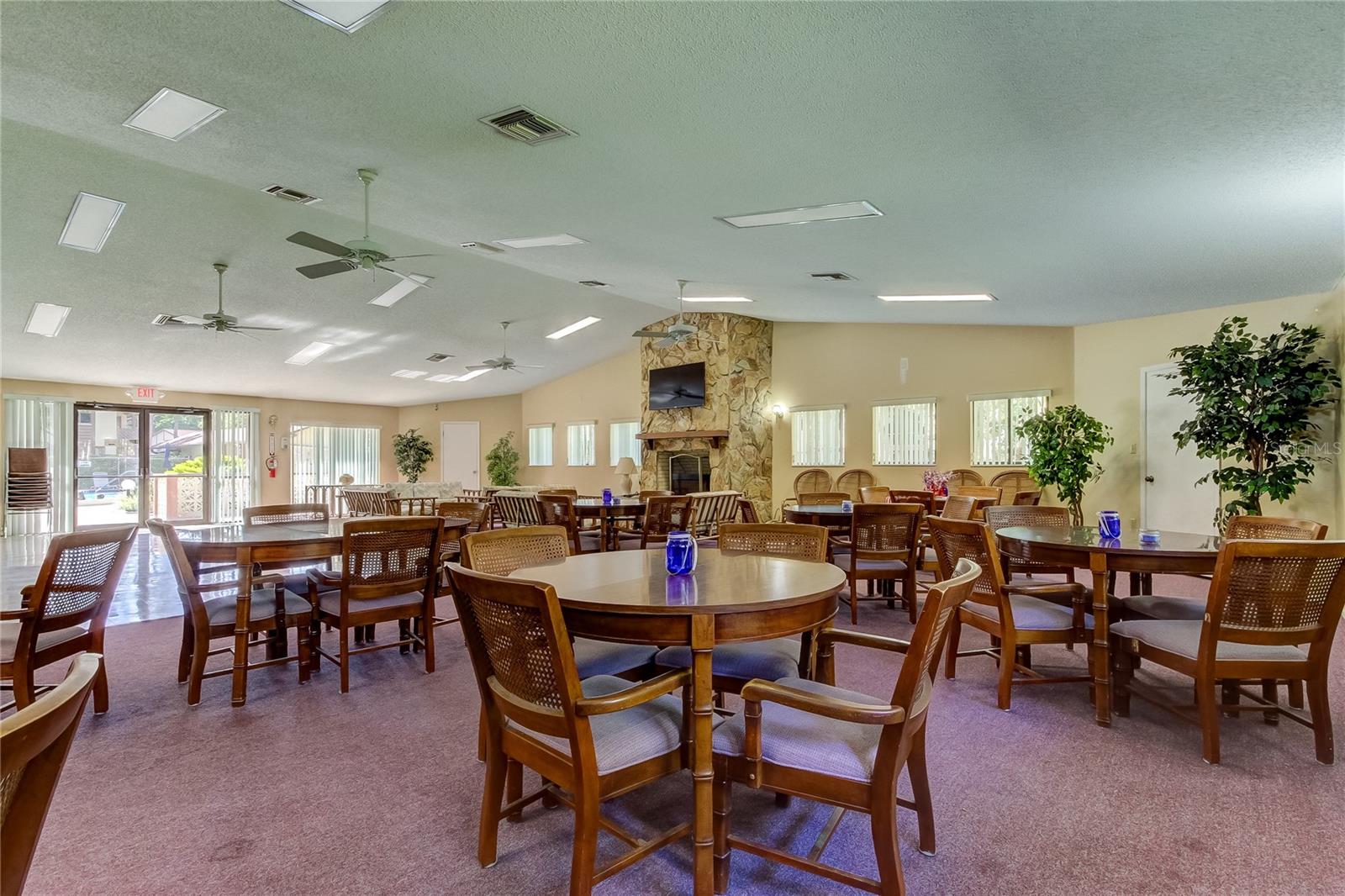 YORKTOWN AT BEACON PLACE - Residential