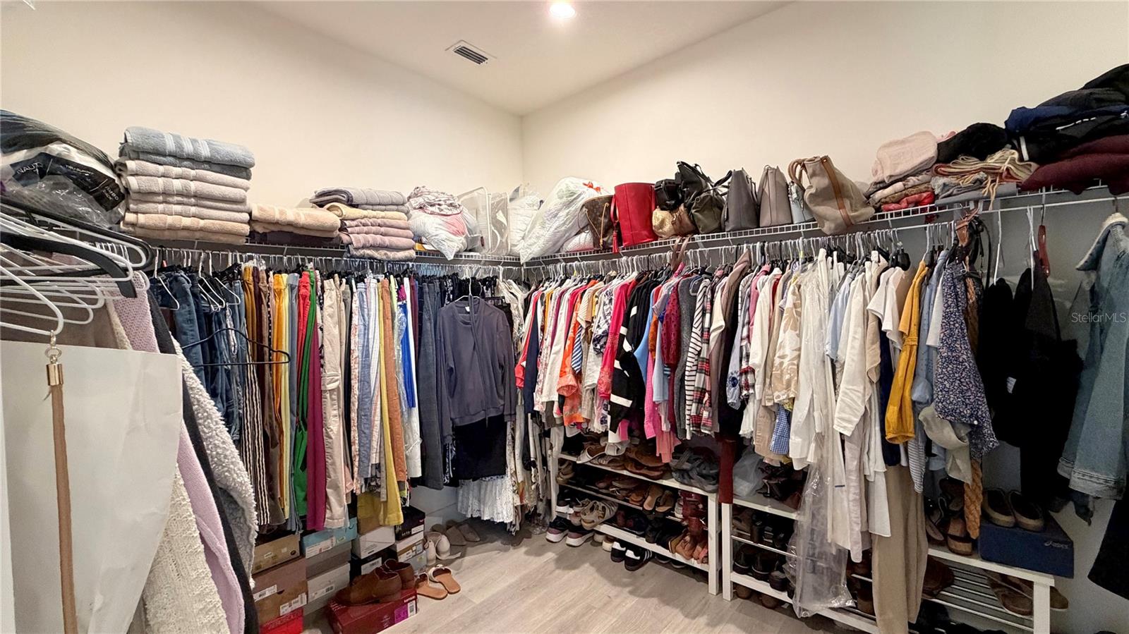 PARK VIEW/THE HILLS PH 2 A - Residential