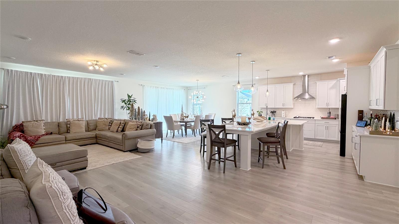 PARK VIEW/THE HILLS PH 2 A - Residential