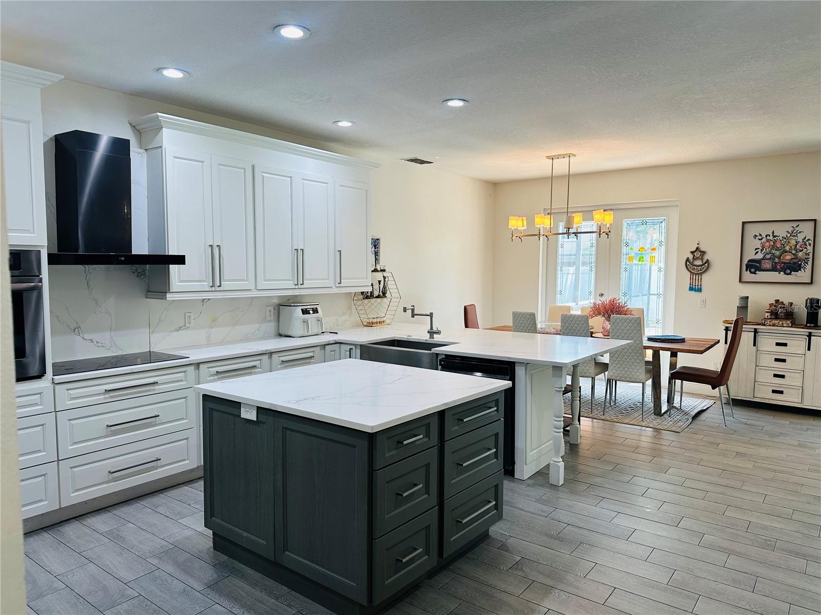 STONEYBROOK EAST - Residential