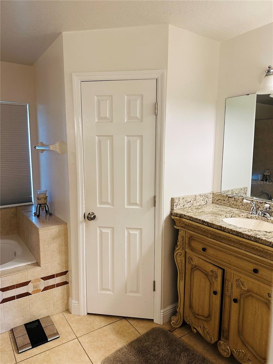 STONEYBROOK EAST - Residential