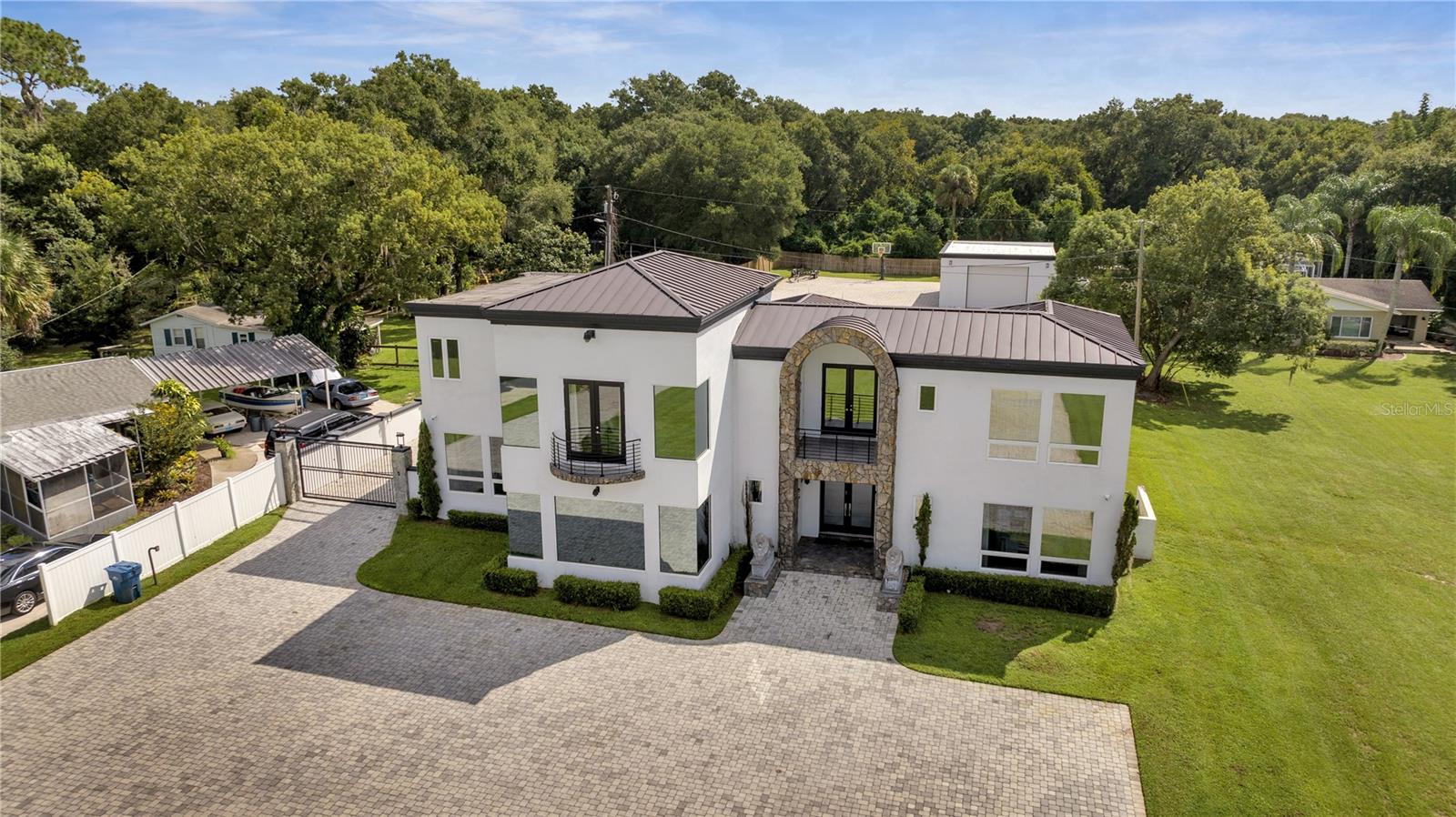 736 LAKE WINNEMISSETT DRIVE