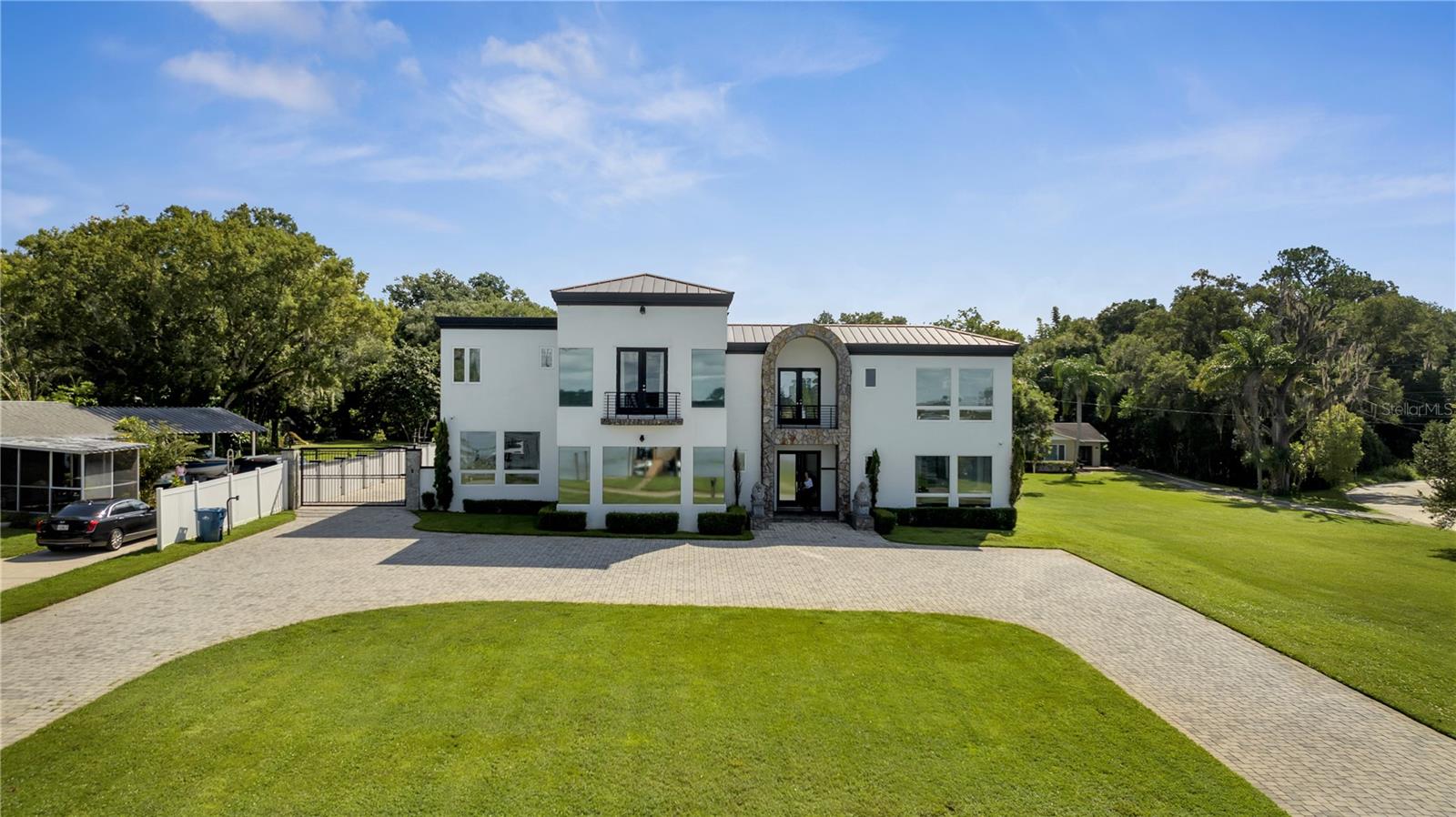 736 LAKE WINNEMISSETT DRIVE