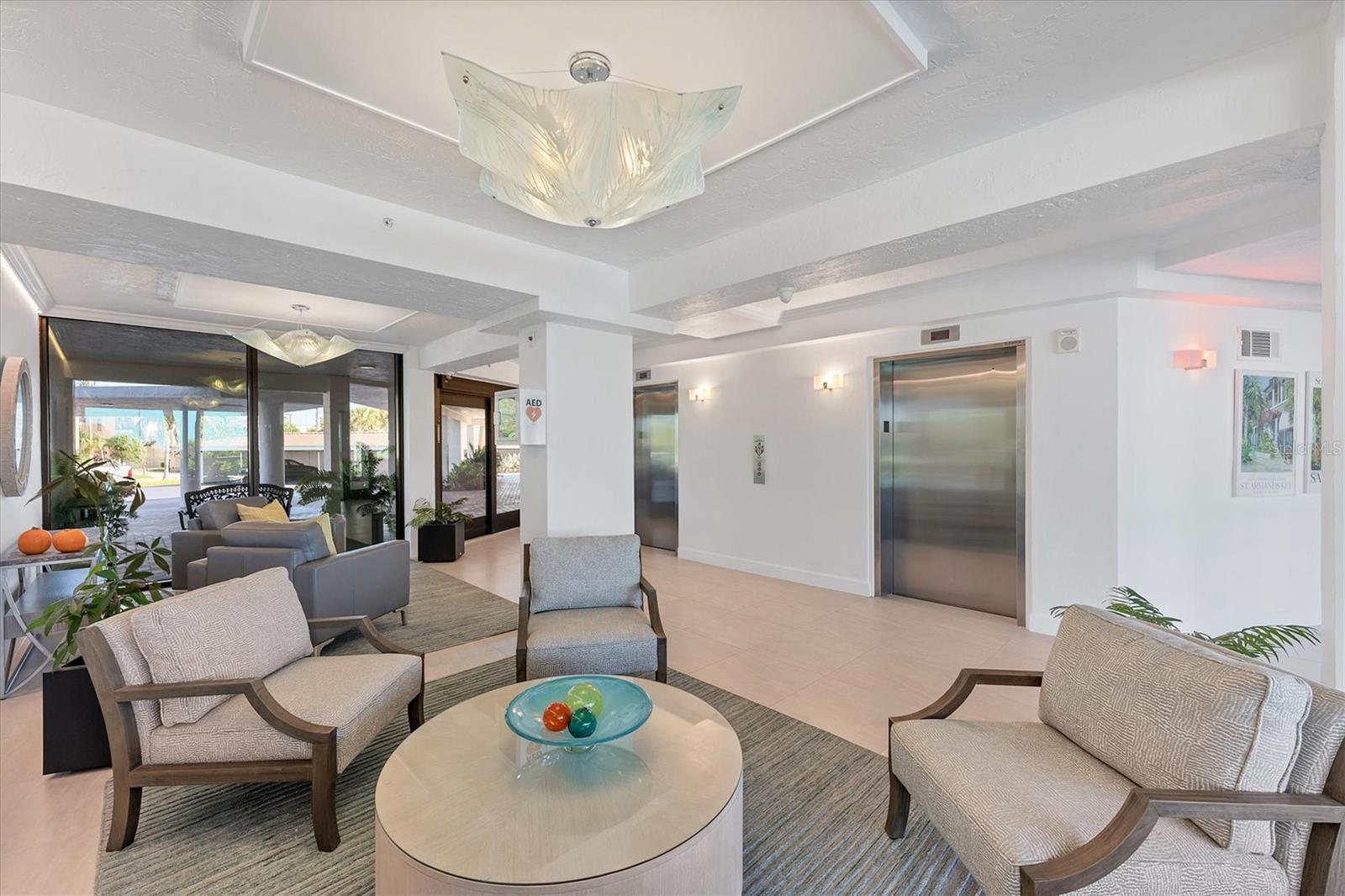 ST ARMAND TOWERS - Residential