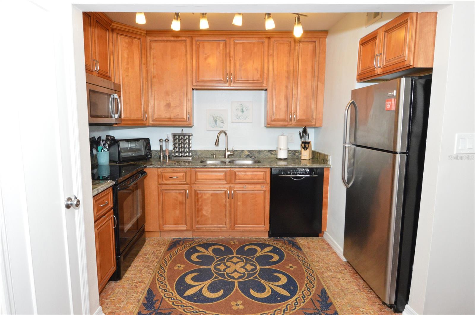 WATERSIDE AT COQUINA KEY NORTH - Residential Lease