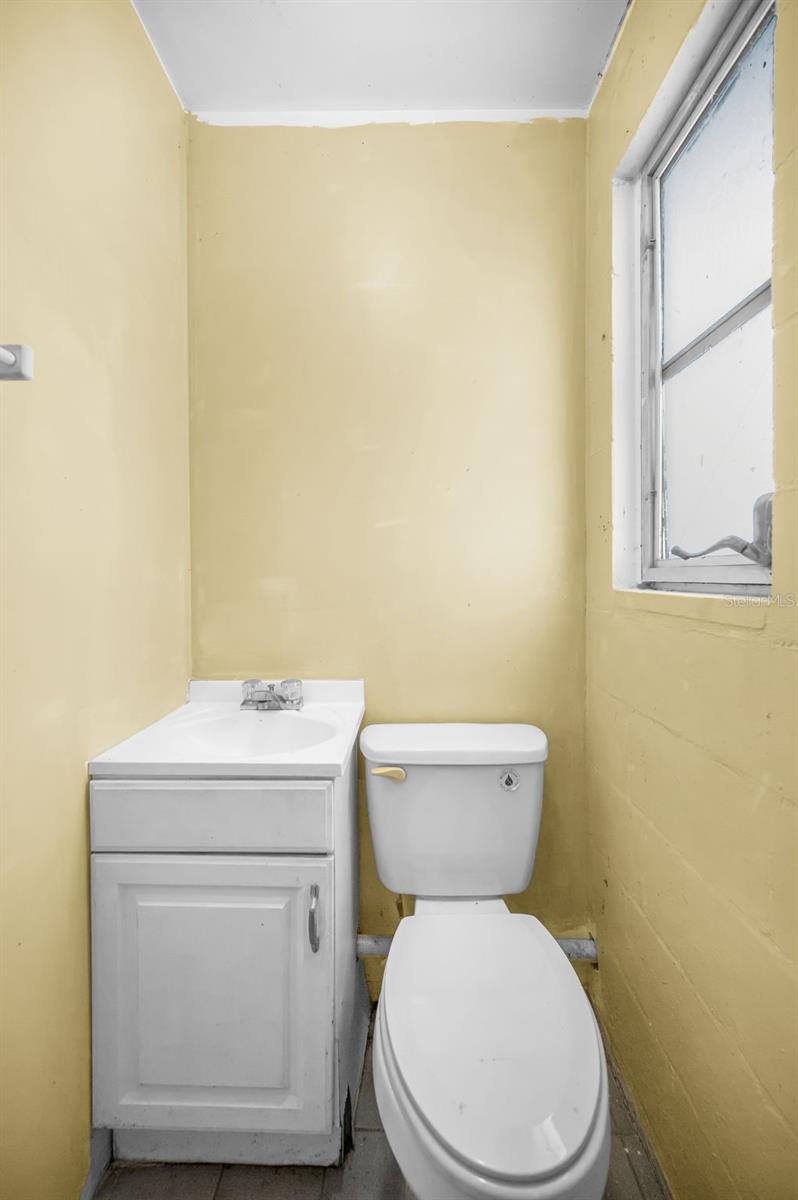 VIRGINIA GROVES ESTATES 1ST ADD - Residential