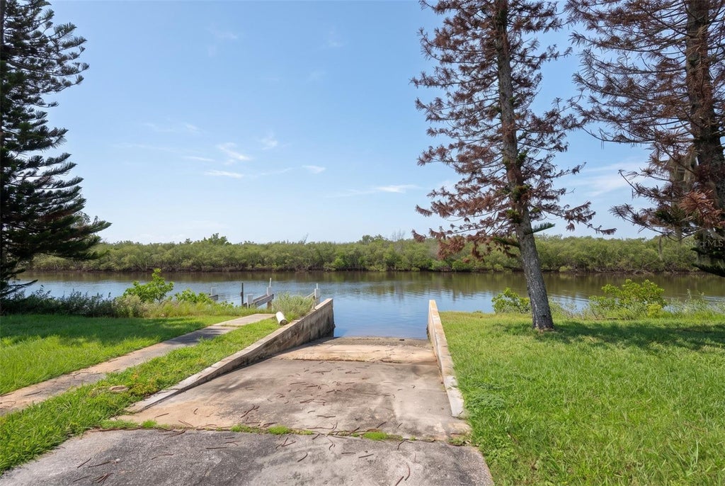 Photo of 21 Cunningham Drive, New Smyrna Beach, FL 32168 (MLS # NS1089596)