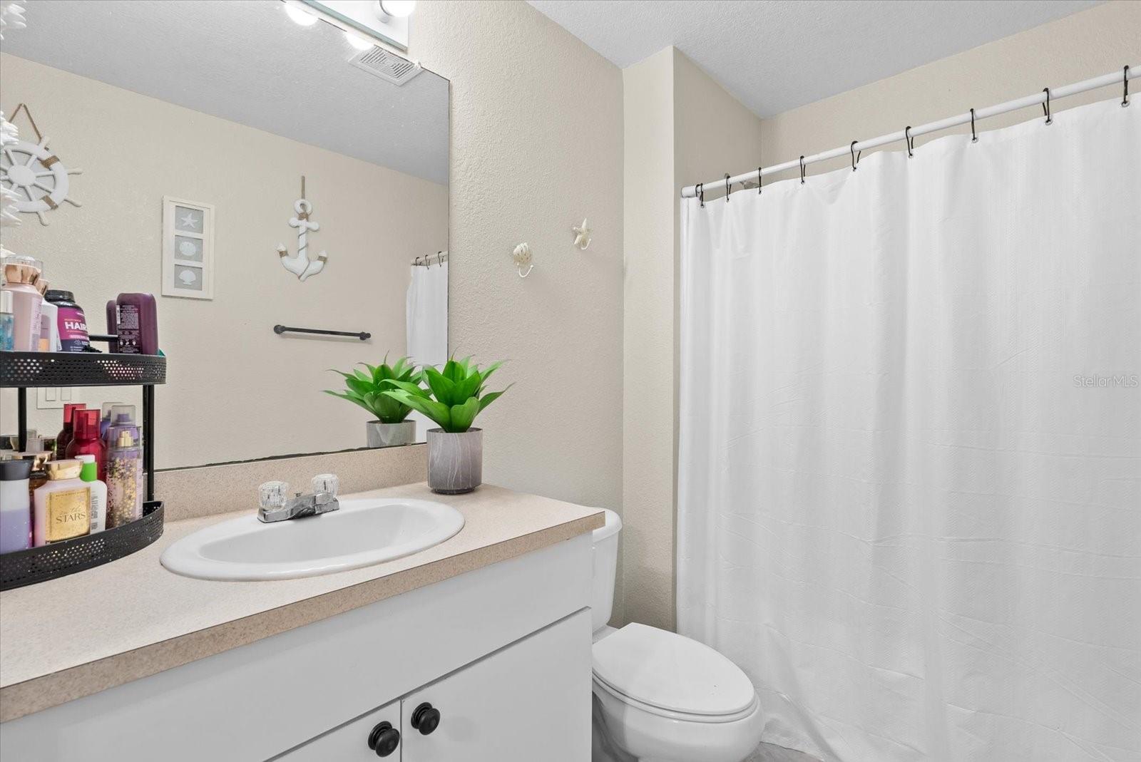 LAKE EMMA - Residential