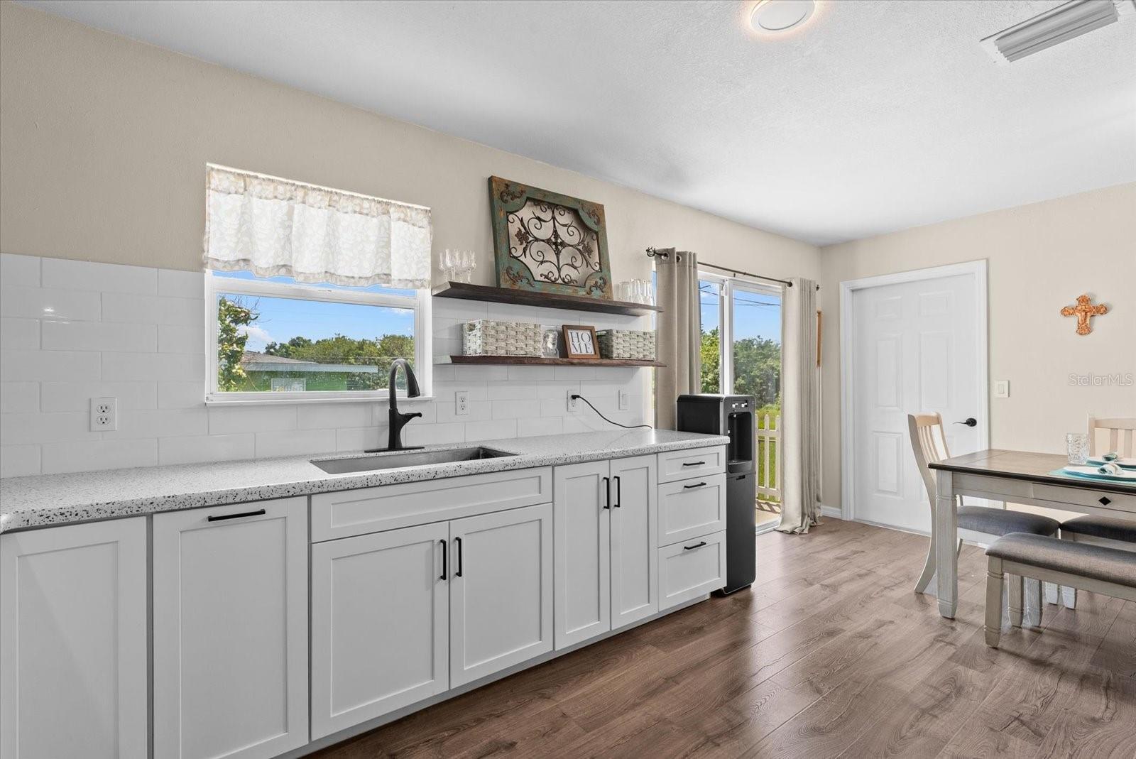 LAKE EMMA - Residential