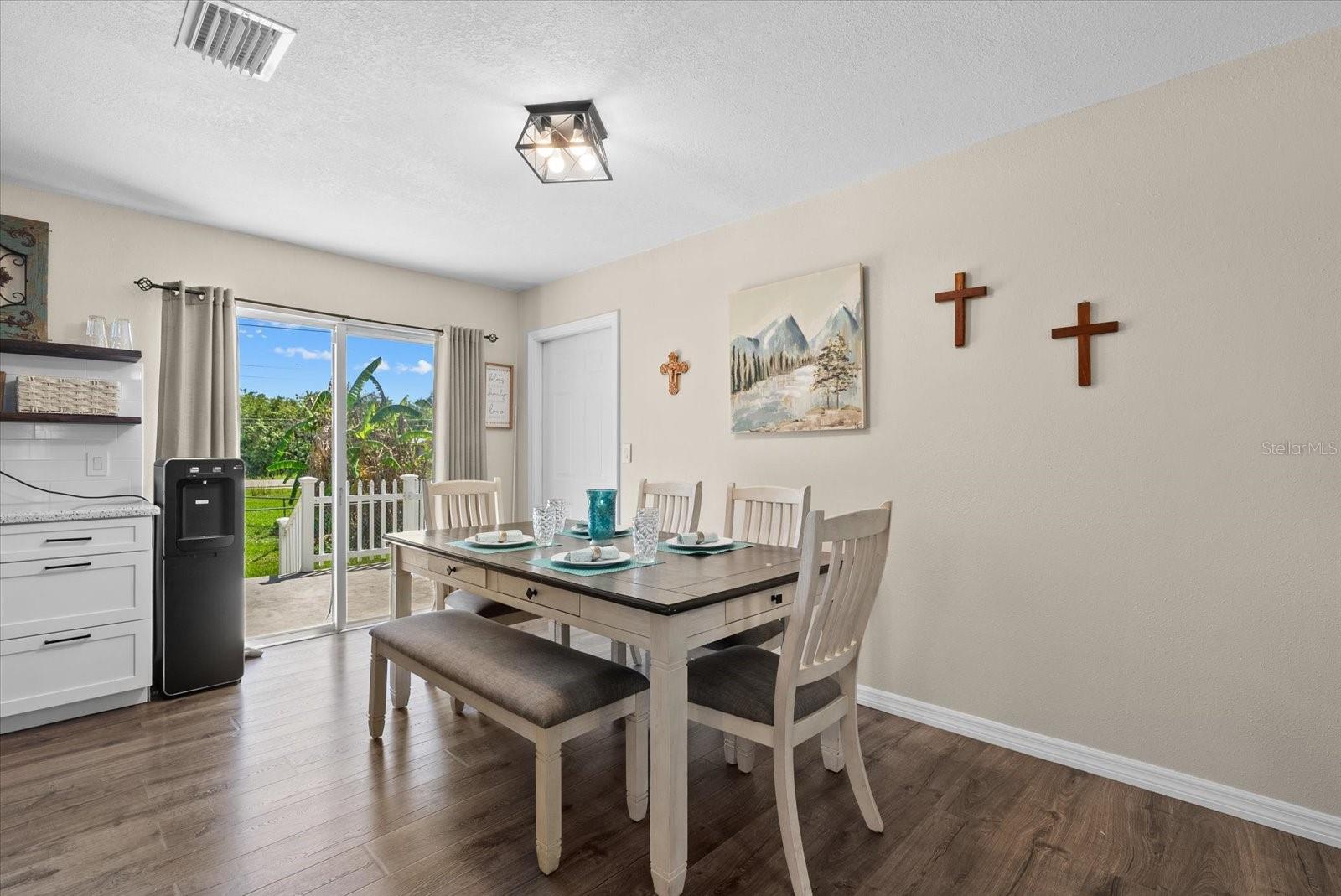 LAKE EMMA - Residential