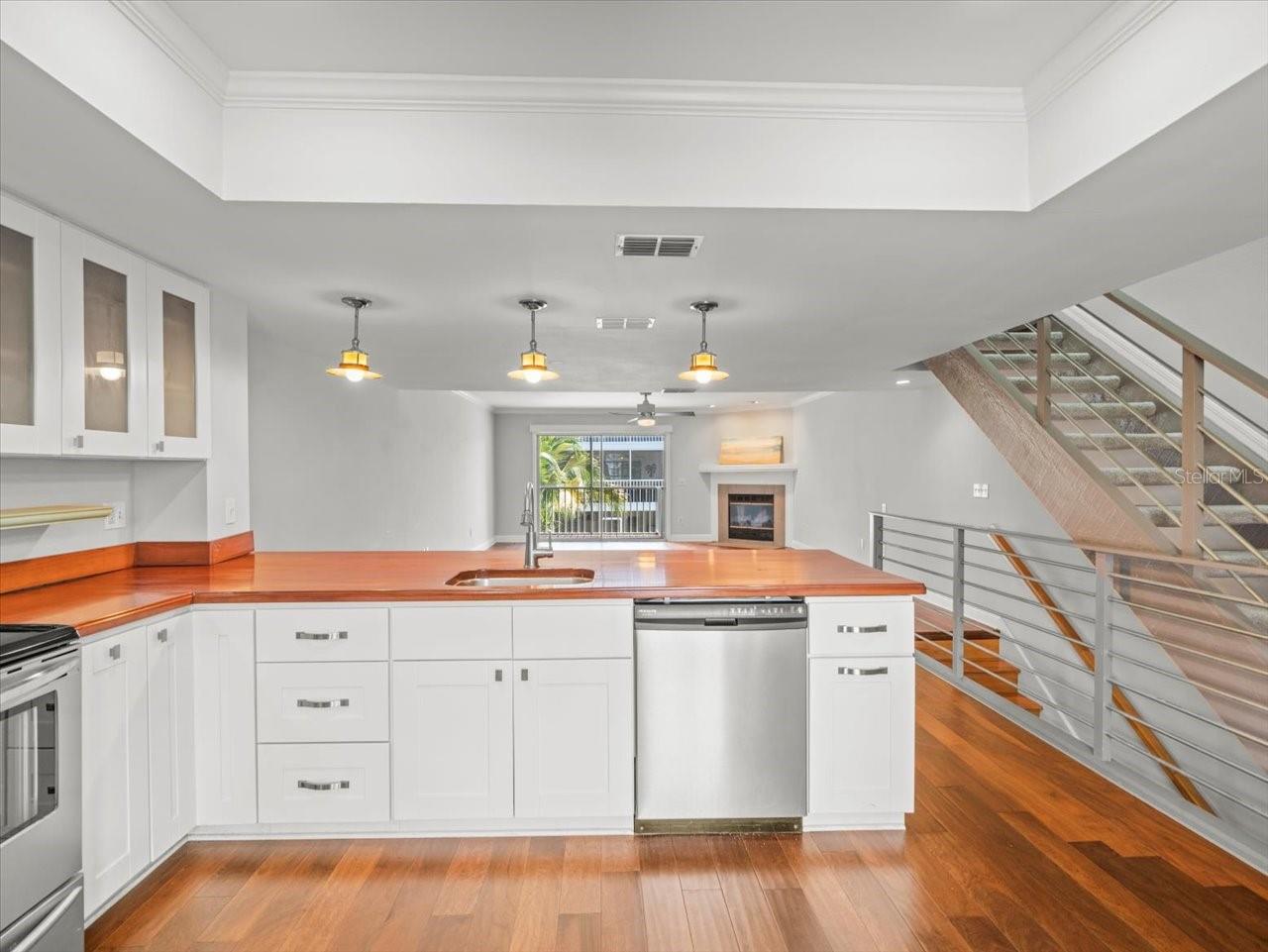 Photo 8 of 30 of 751 PINELLAS BAYWAY S 309 townhome