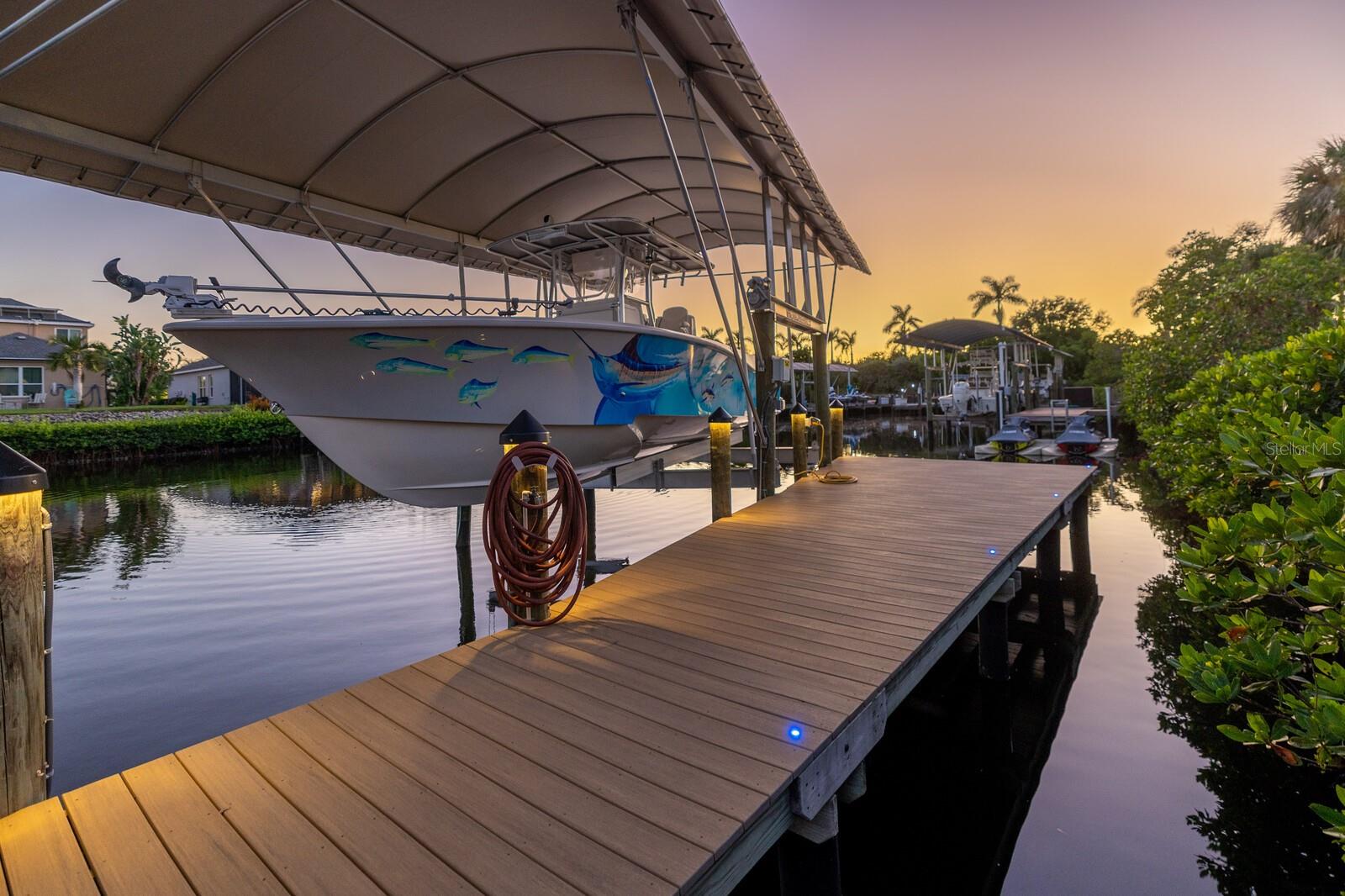 HAWK ISLAND - Residential