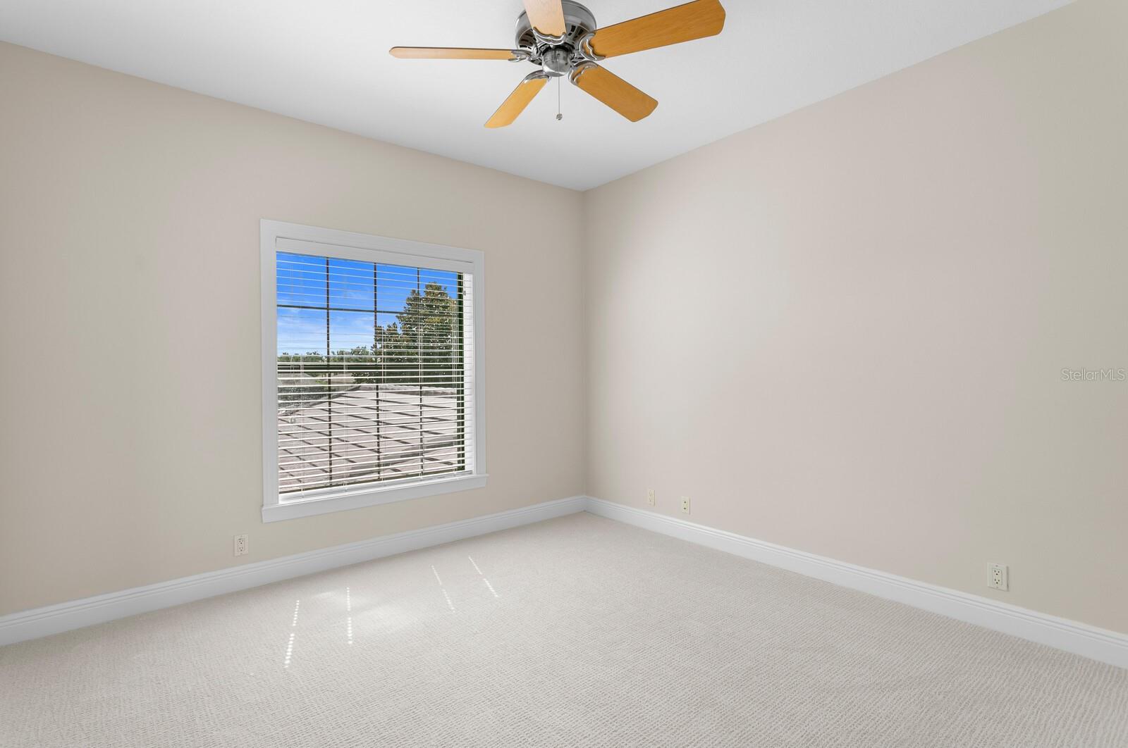 HAWK ISLAND - Residential