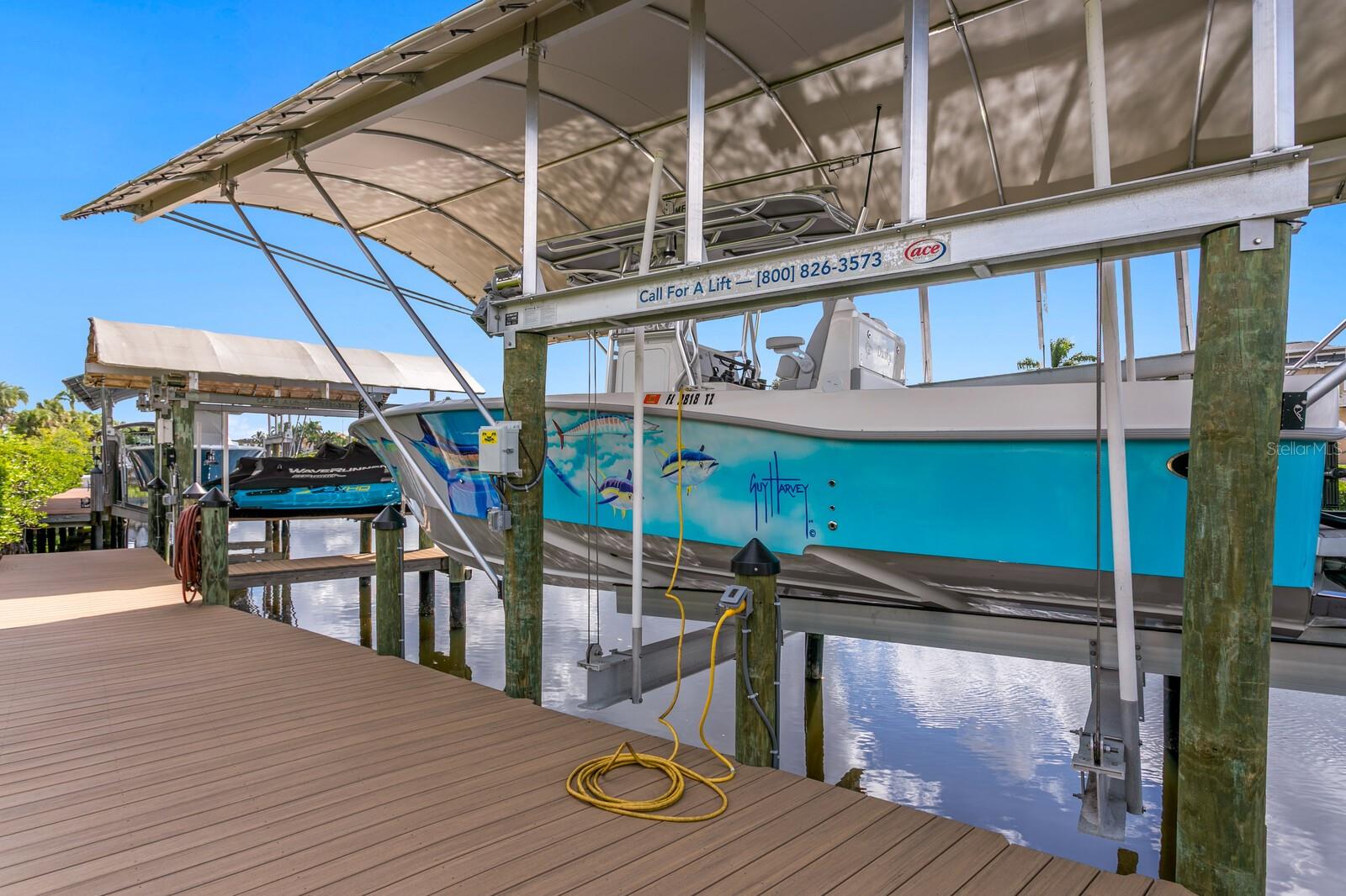 HAWK ISLAND - Residential