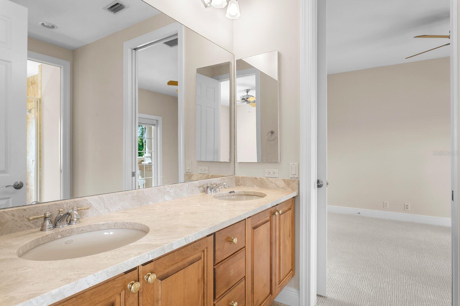 HAWK ISLAND - Residential