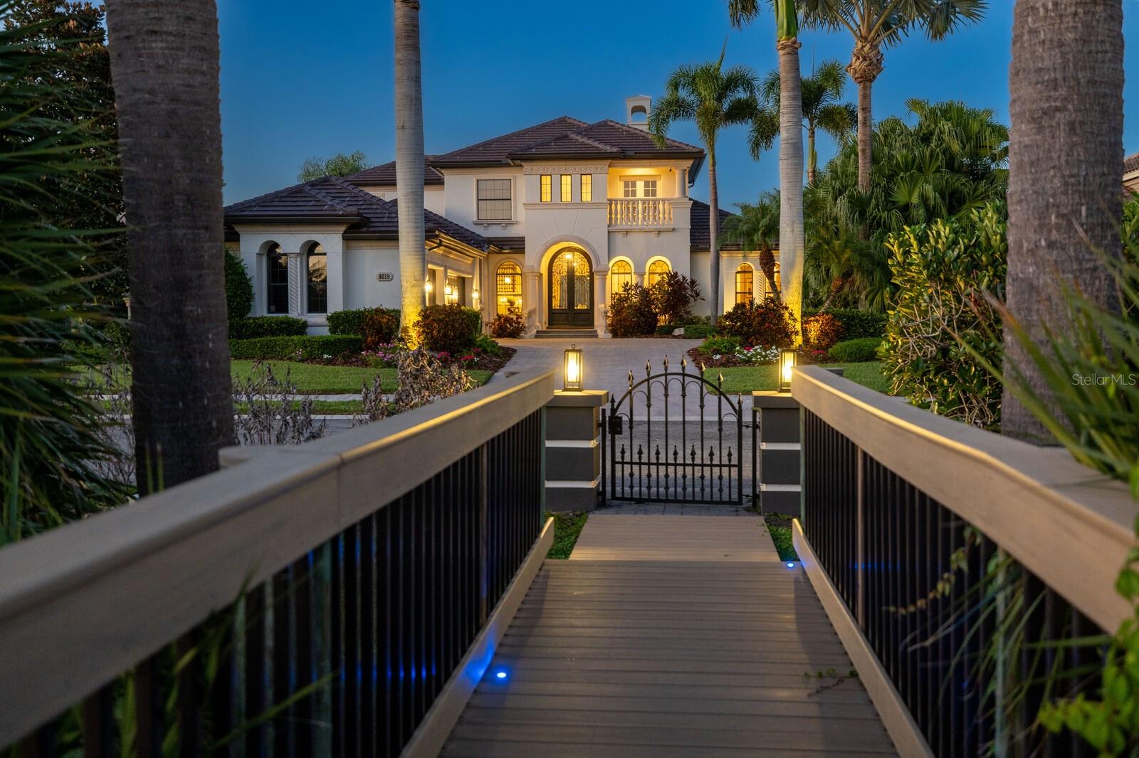 HAWK ISLAND - Residential