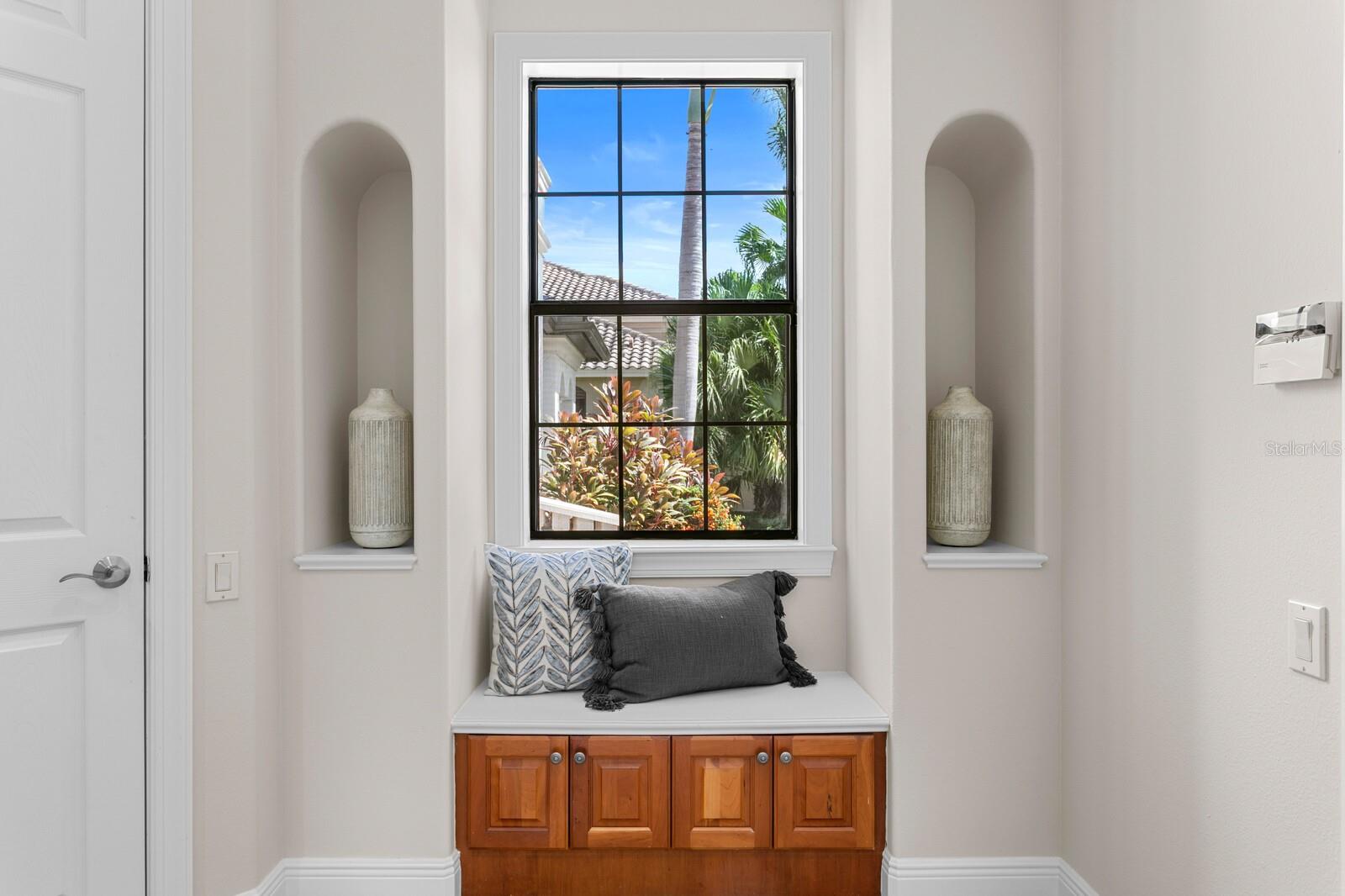 HAWK ISLAND - Residential