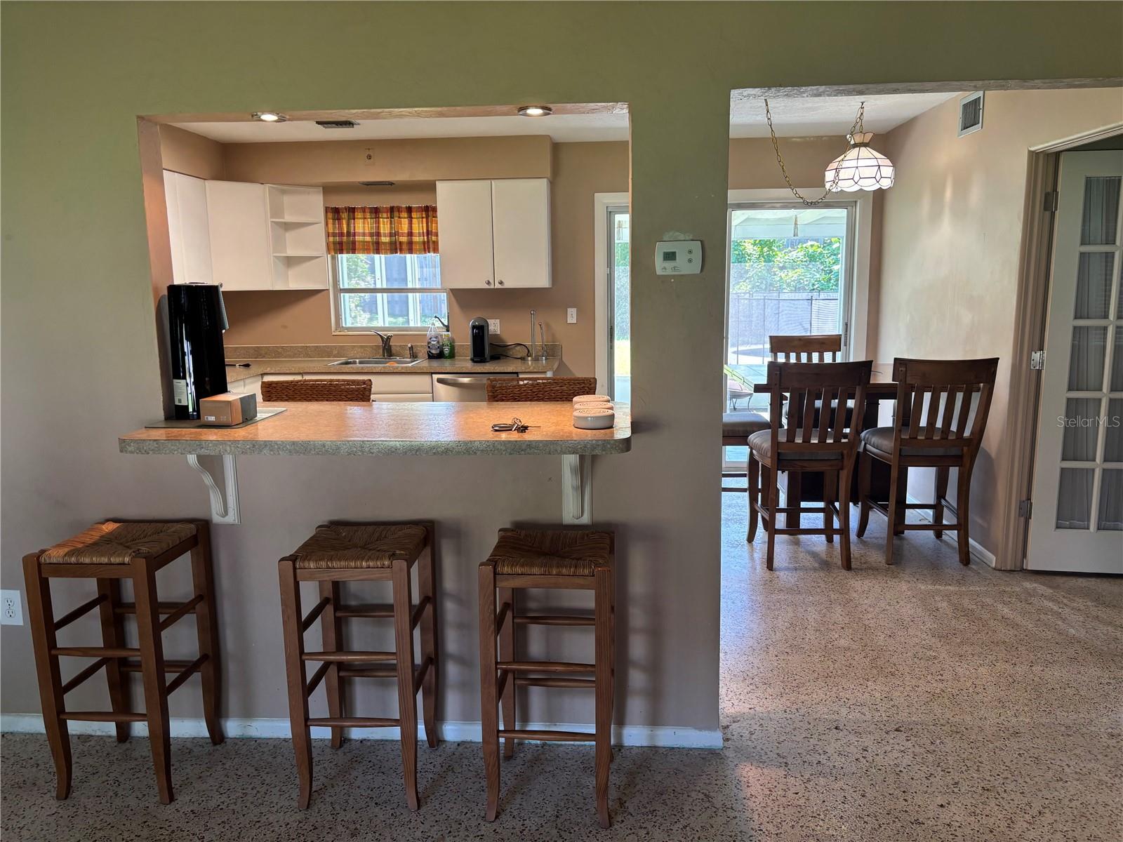 1758 BAYWOOD WAY
