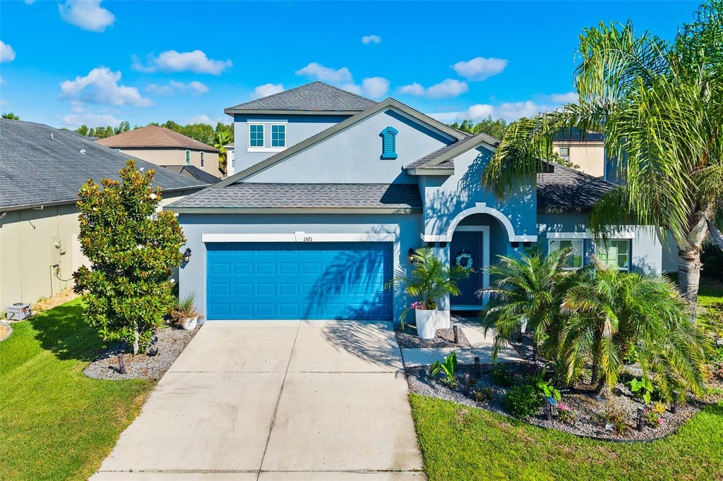 Photo of 1571 Montgomery Bell Rd, Wesley Chapel, FL 33543 (MLS # S5152304)