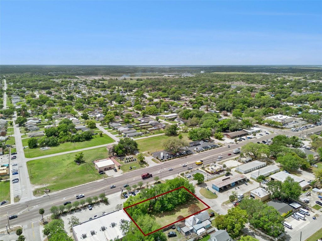 Photo of 1215 Wisconsin Avenue, Saint Cloud, FL 34769 (MLS # O6397838)