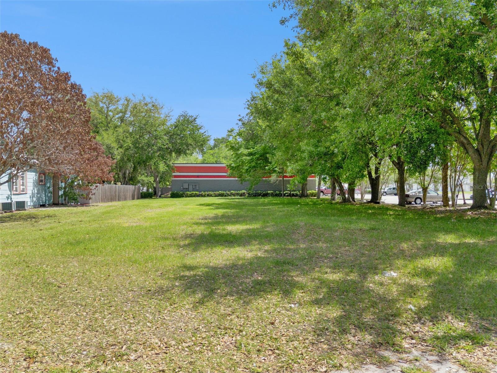 1215 WISCONSIN AVENUE