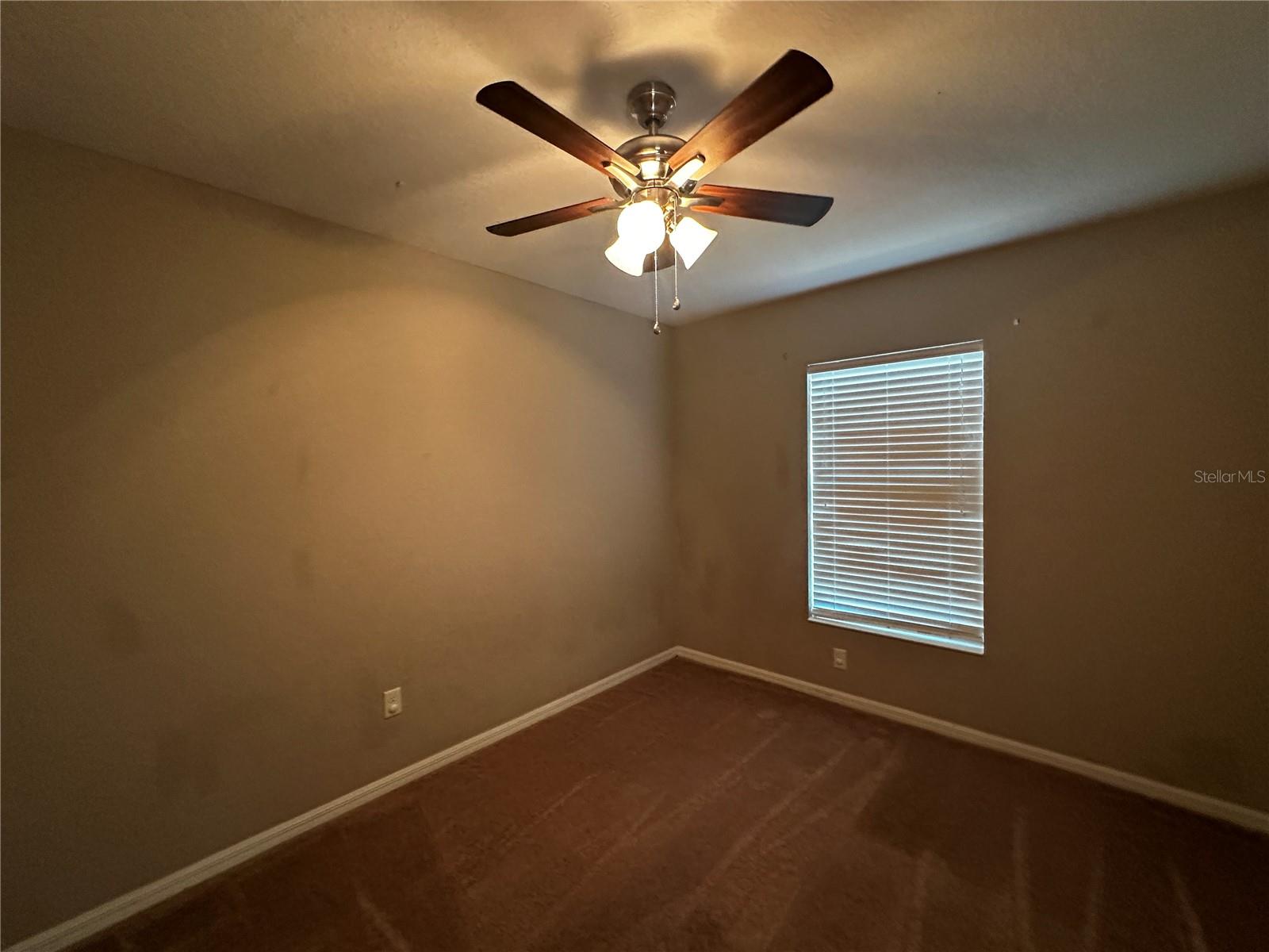 SILVER SPGS SHORES UN 25 - Residential Lease