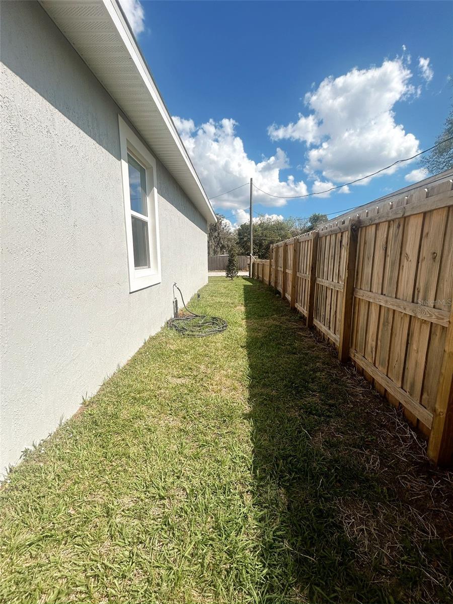 388 CHINABERRY AVENUE