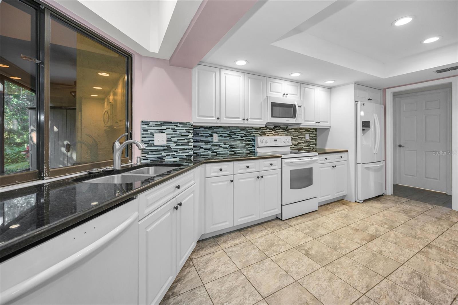 COUNTRYBROOK CONDO - Residential