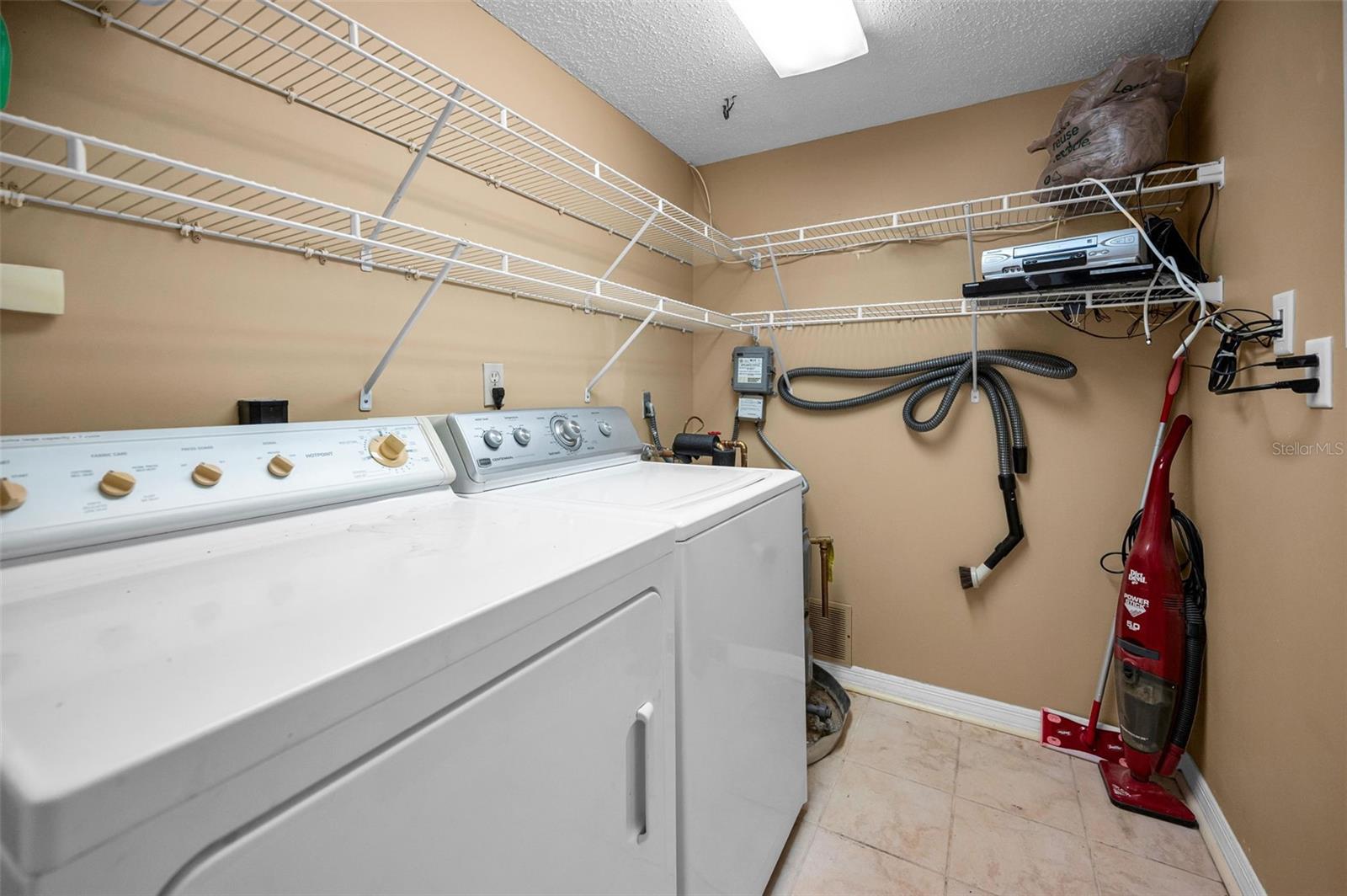 COUNTRYBROOK CONDO - Residential