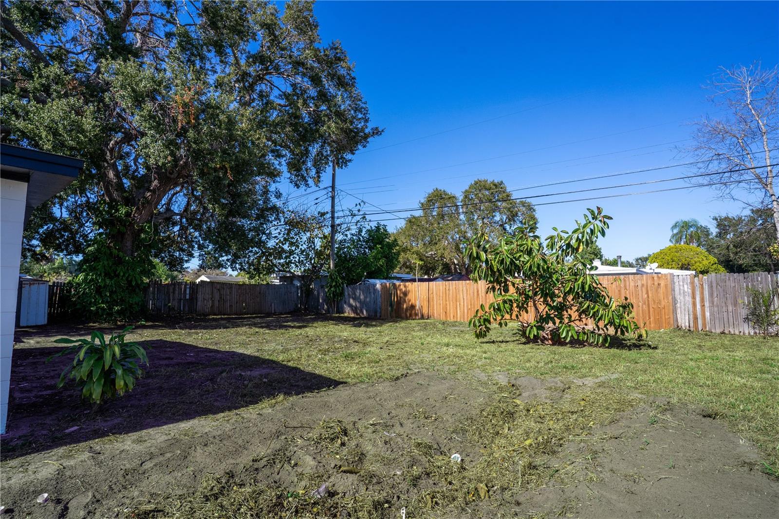 SEMINOLE GARDENS - Residential