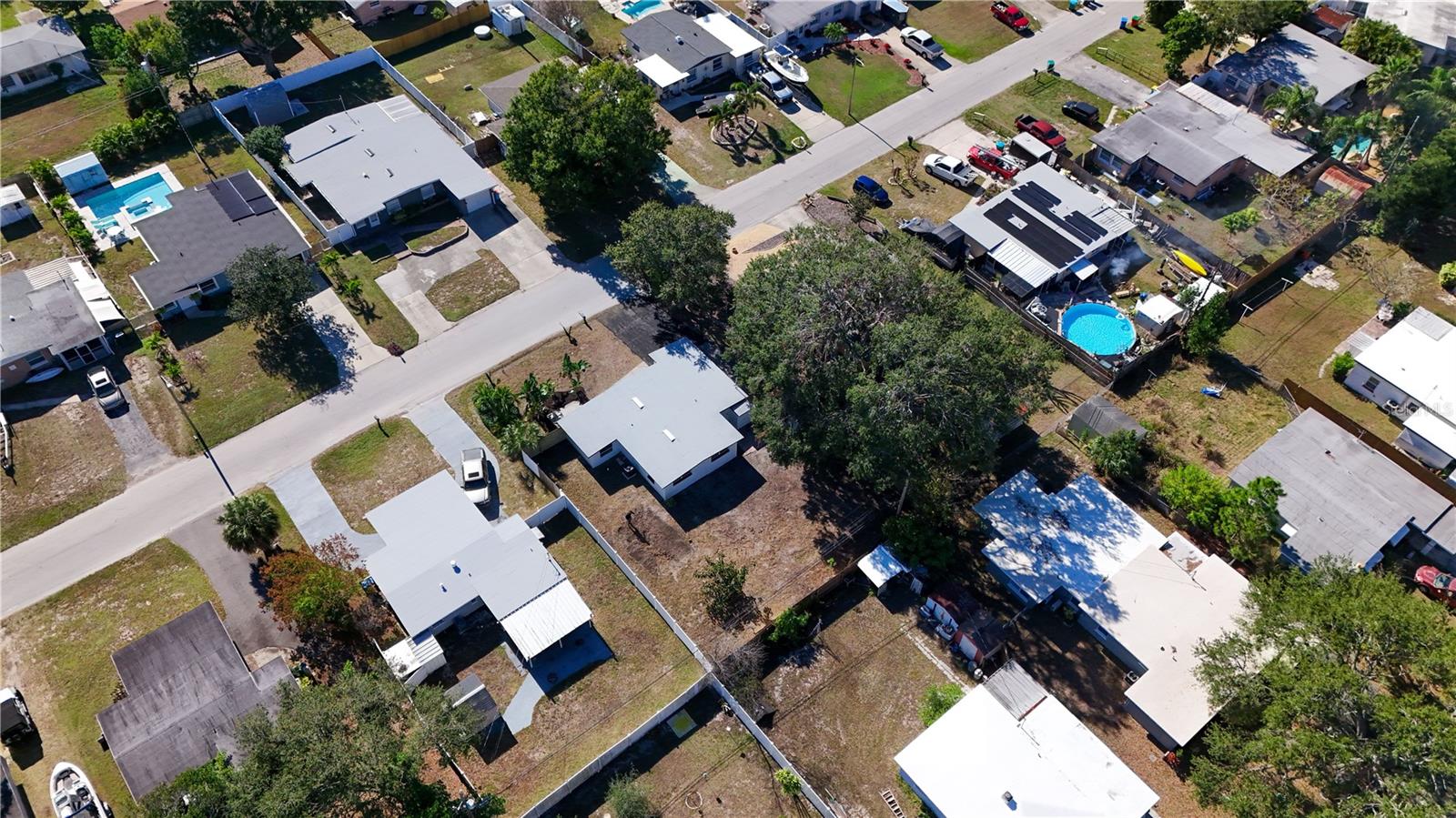 SEMINOLE GARDENS - Residential