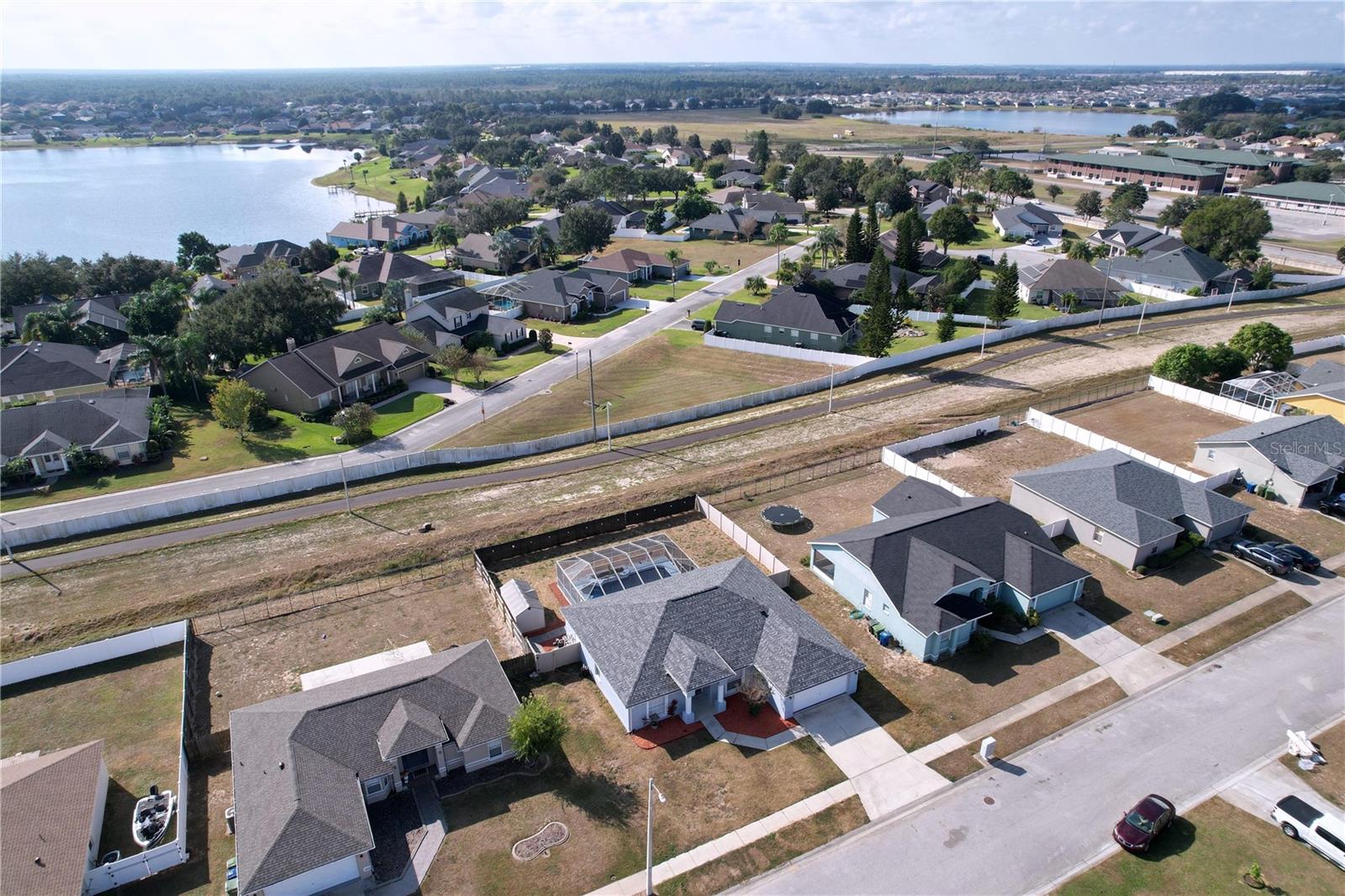 SAVANNA POINTE - Residential