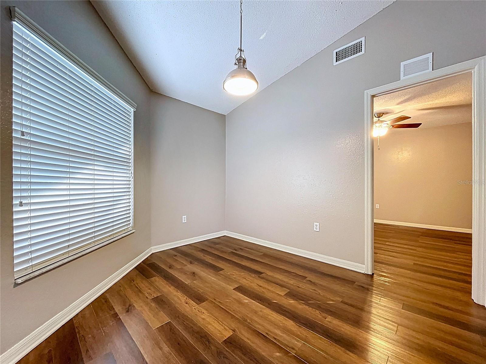 SAVANNA POINTE - Residential