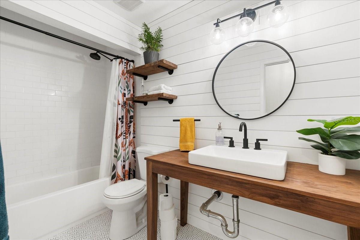 HAMILTON HEIGHTS - Residential