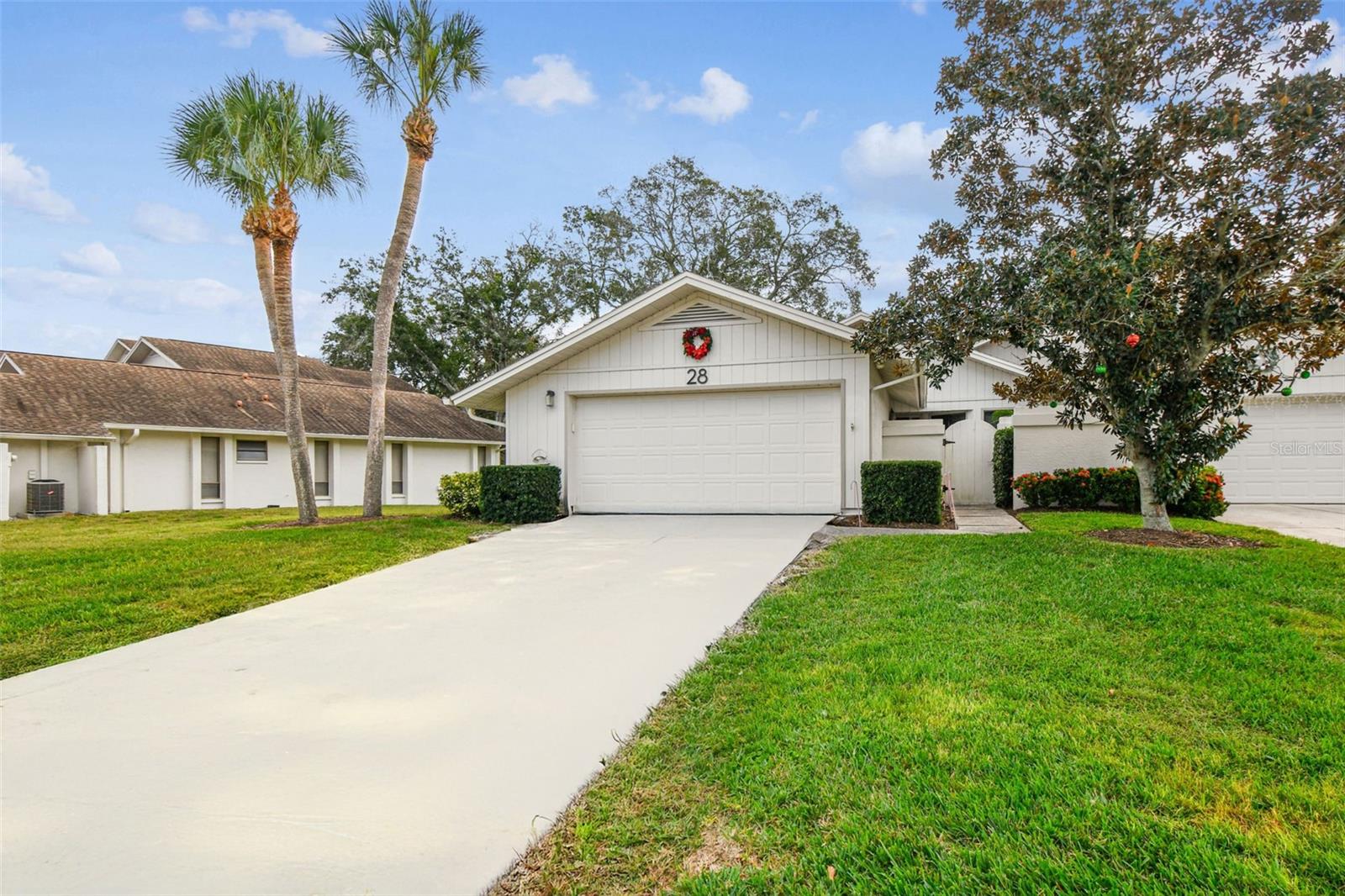 TOWNHOMES OF WESTLAKE - Residential