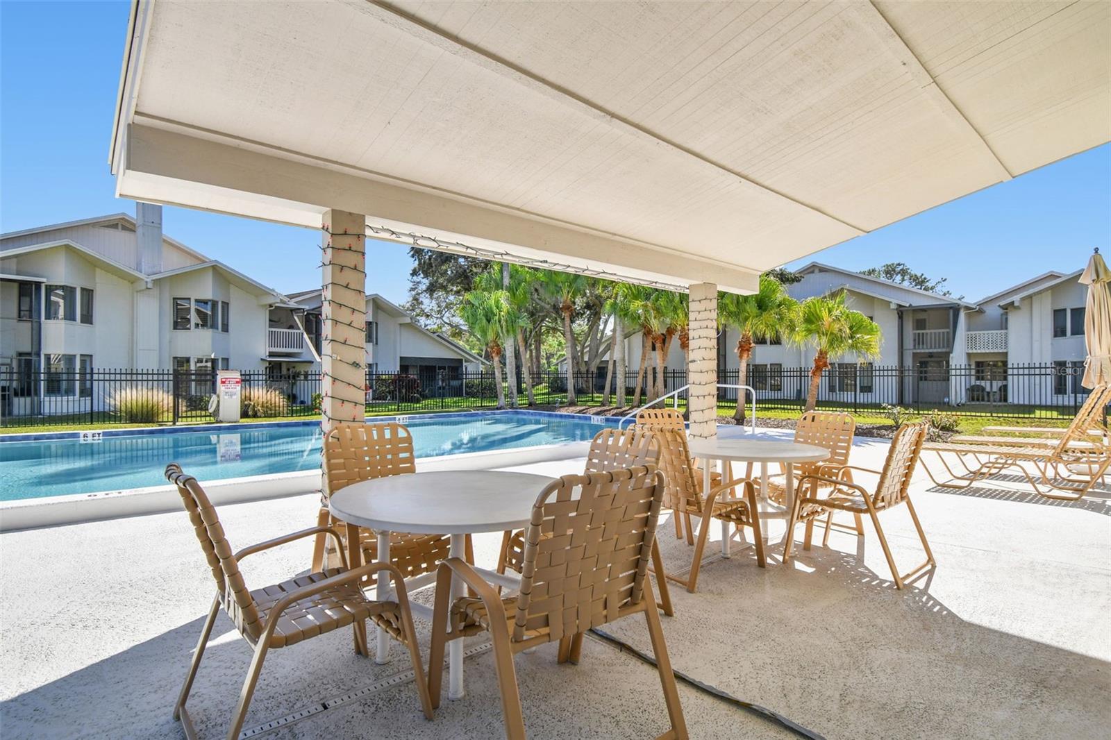 TOWNHOMES OF WESTLAKE - Residential