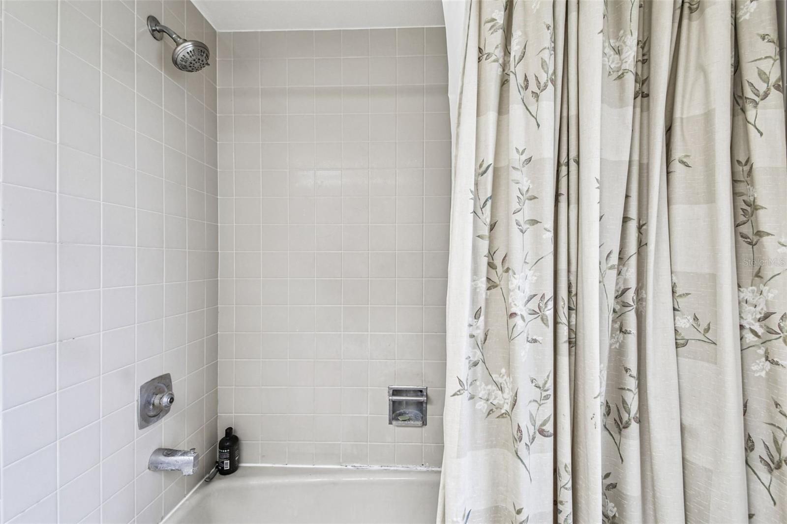 TOWNHOMES OF WESTLAKE - Residential