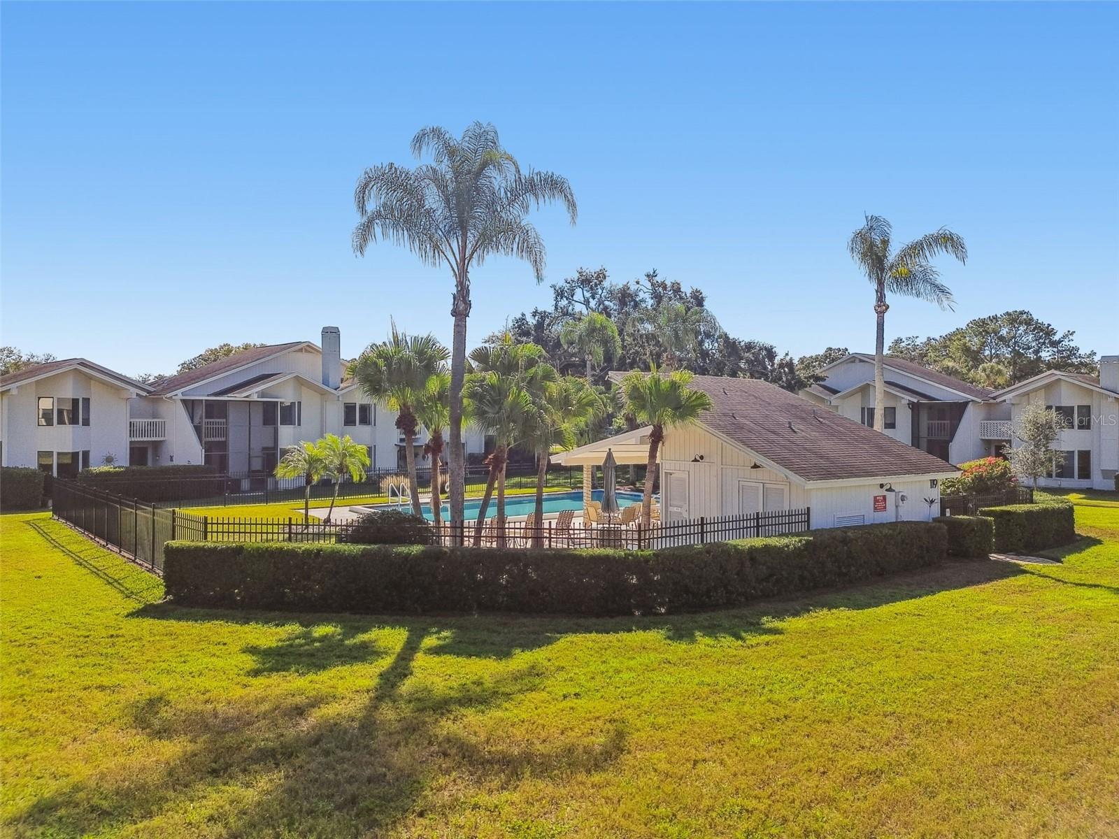 TOWNHOMES OF WESTLAKE - Residential