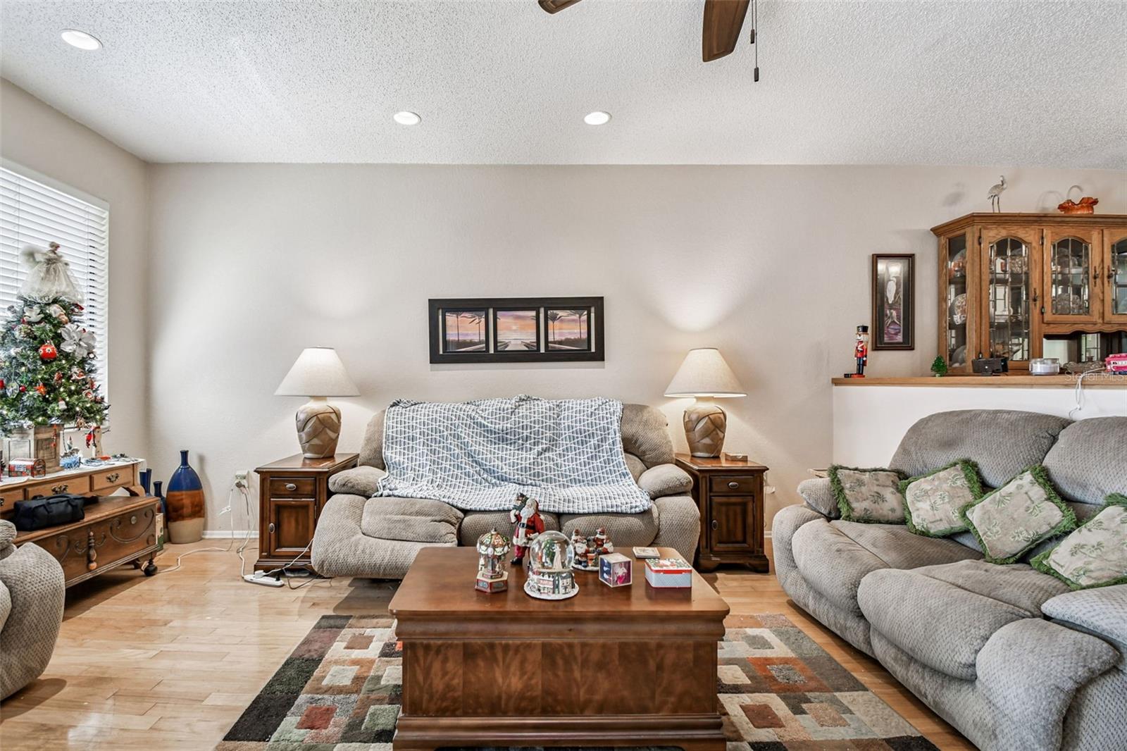 TOWNHOMES OF WESTLAKE - Residential