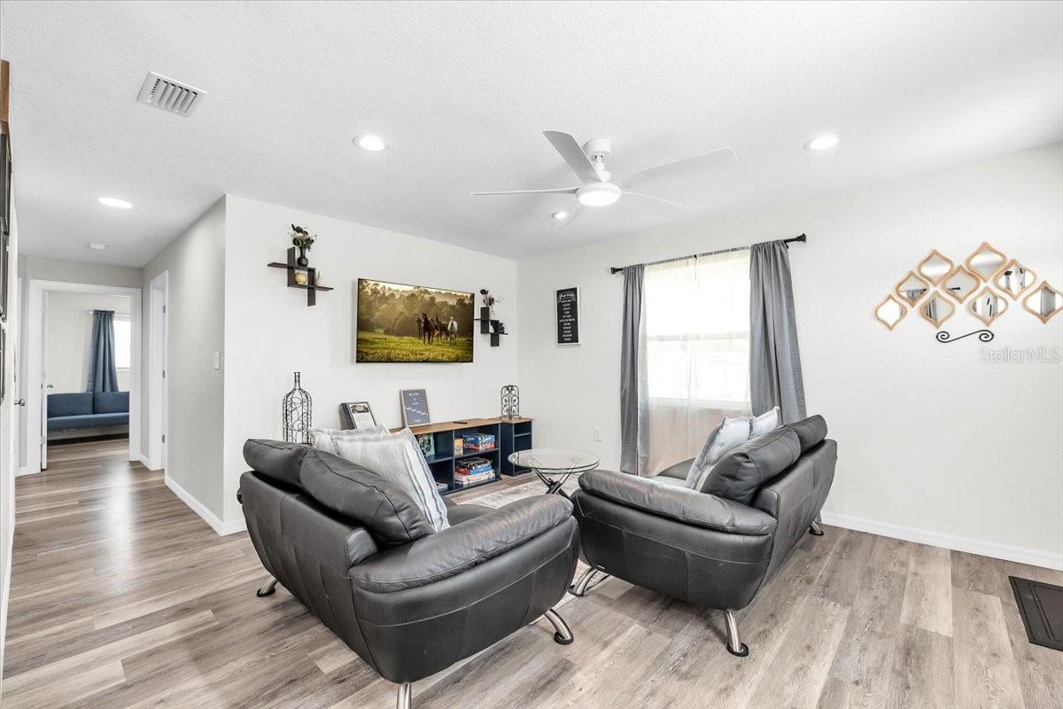 1205 SW HIBISCUS DRIVE