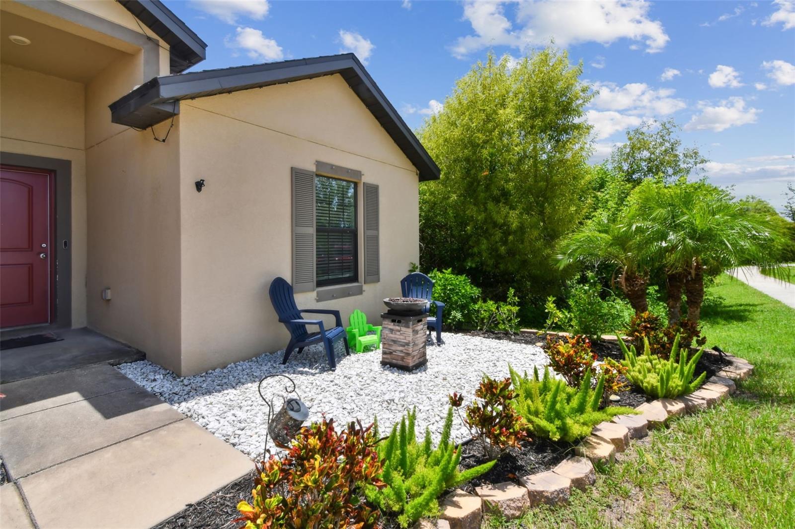 1715 CHATHAM GREEN CIRCLE
