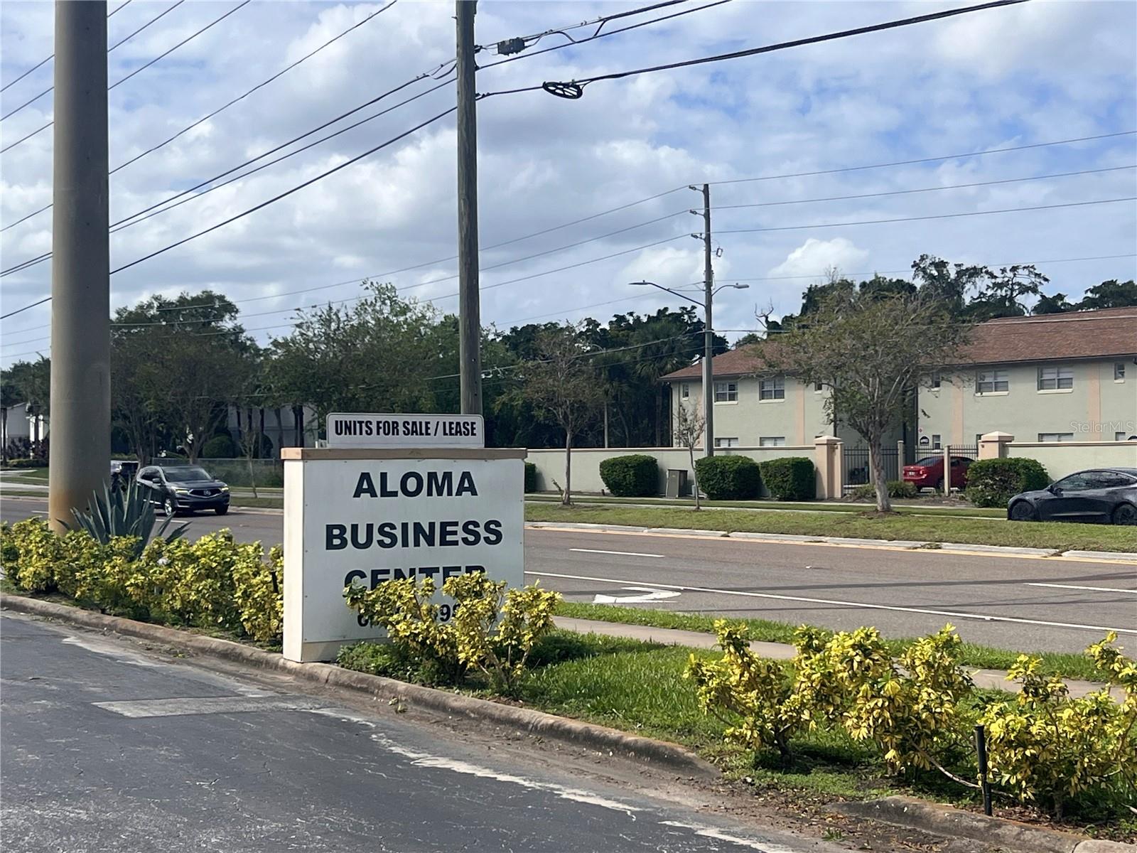 ALOMA BUS CENTER - Commercial Sale
