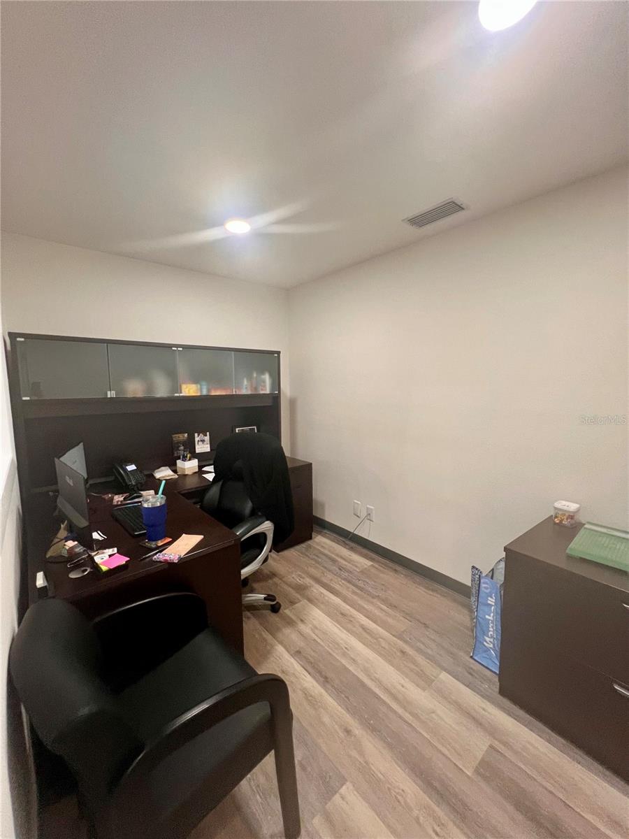 ALOMA BUS CENTER - Commercial Sale