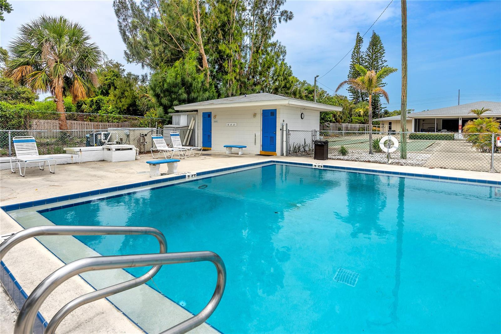 SEMINOLE HILL VILLAS - Residential