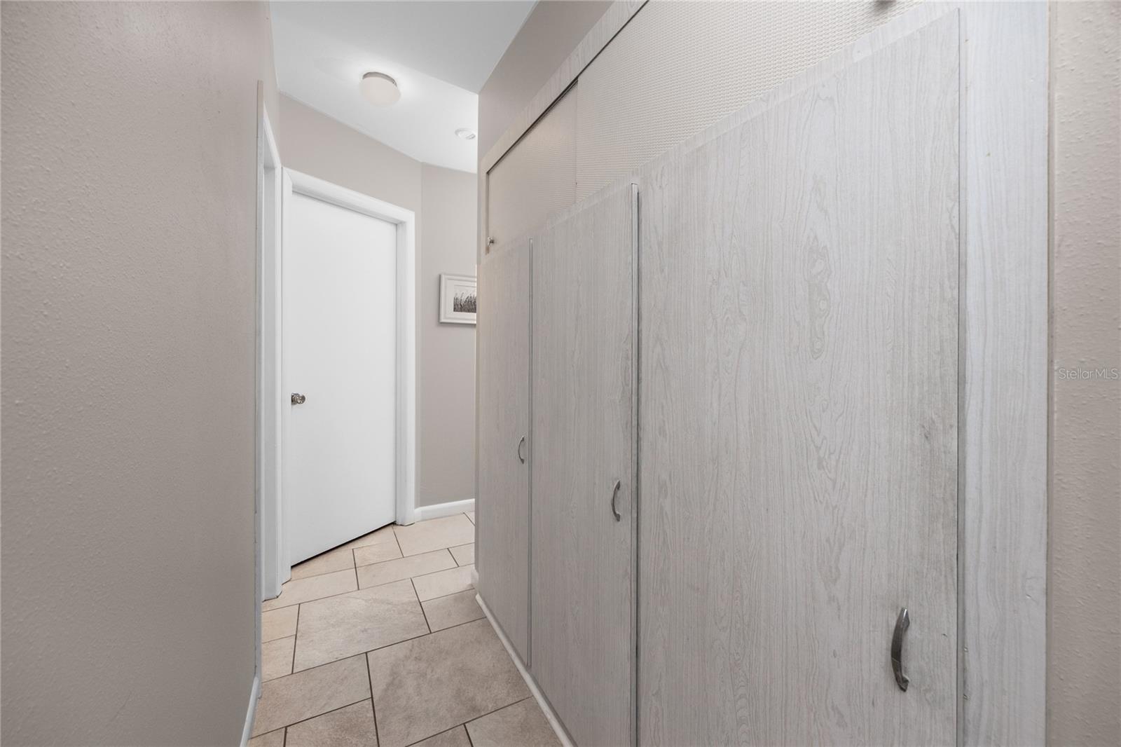 SEMINOLE HILL VILLAS - Residential