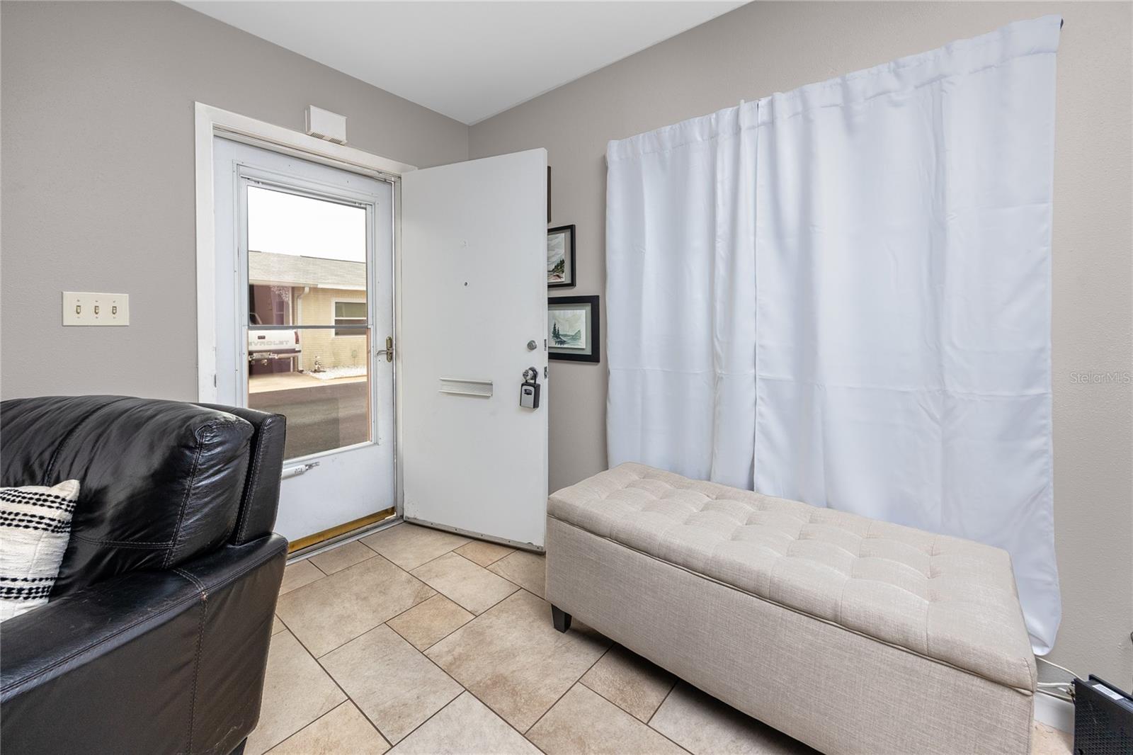 SEMINOLE HILL VILLAS - Residential