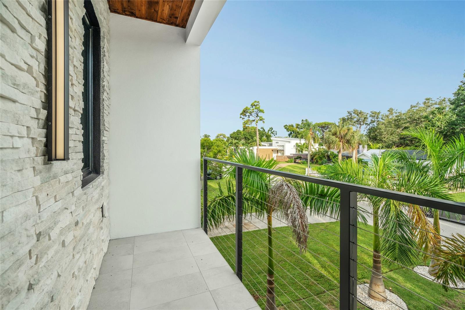 LA LINDA TERRACE - Residential