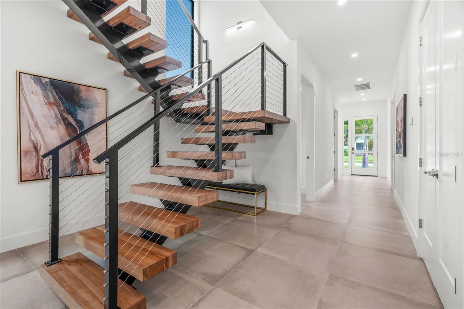 LA LINDA TERRACE - Residential