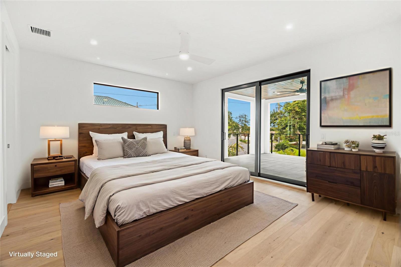 LA LINDA TERRACE - Residential